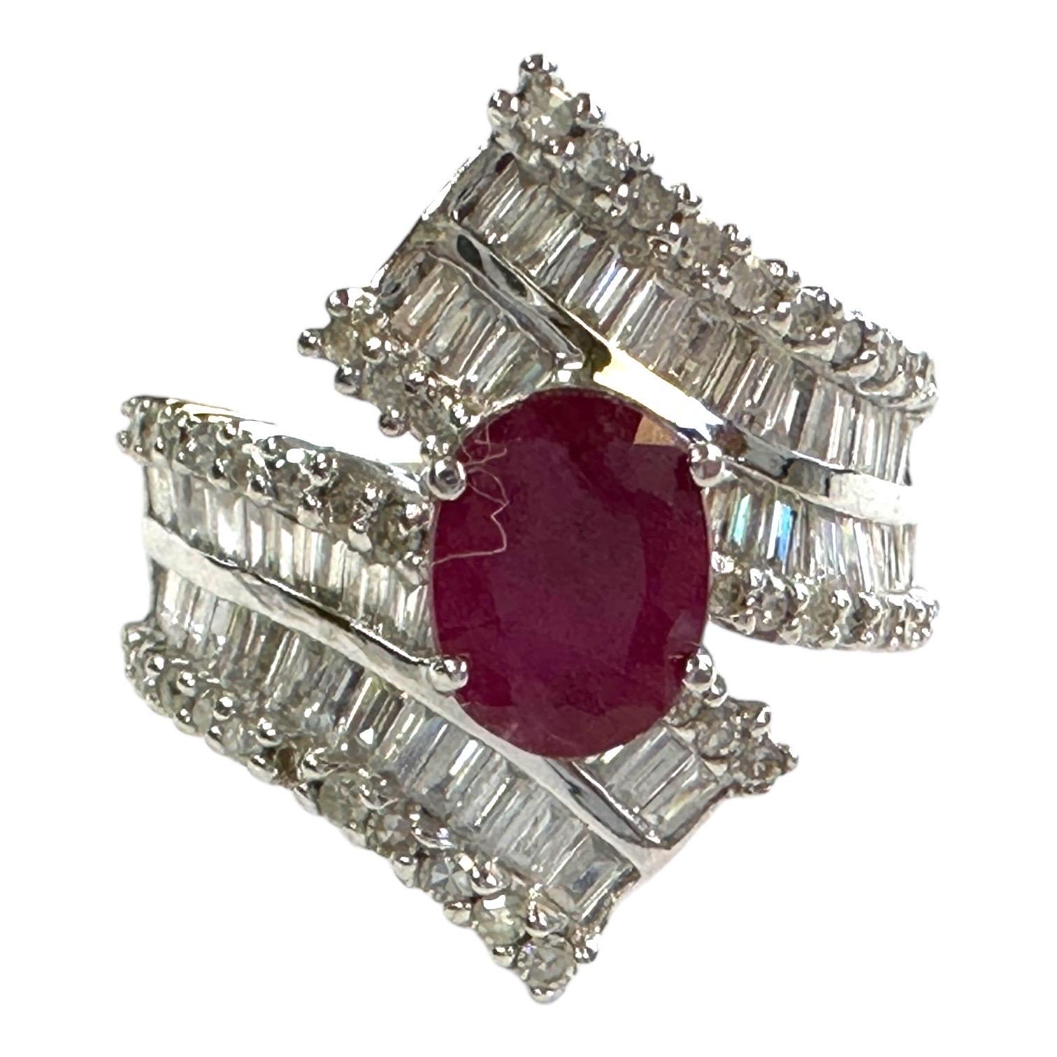 2,50 Karat Rubin Diamant Baguette 14 Karat Weißgold Cocktail-Ring (Zeitgenössisch) im Angebot
