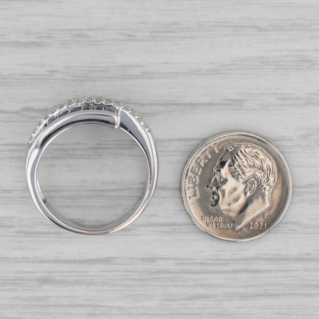 Bague bypass en or blanc 14 carats avec saphirs et diamants de 2,50 ctw, taille 7 en vente 3