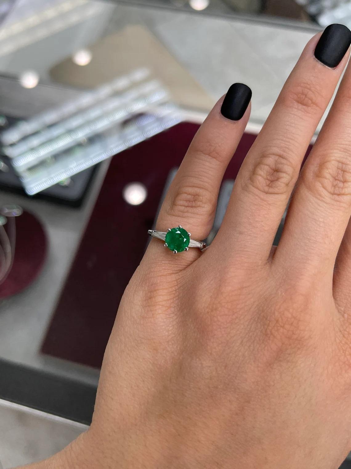 2.50tcw PLAT AAA+ Natural Emerald-Round Cut & Tapered Baguette Diamond Ring For Sale 1