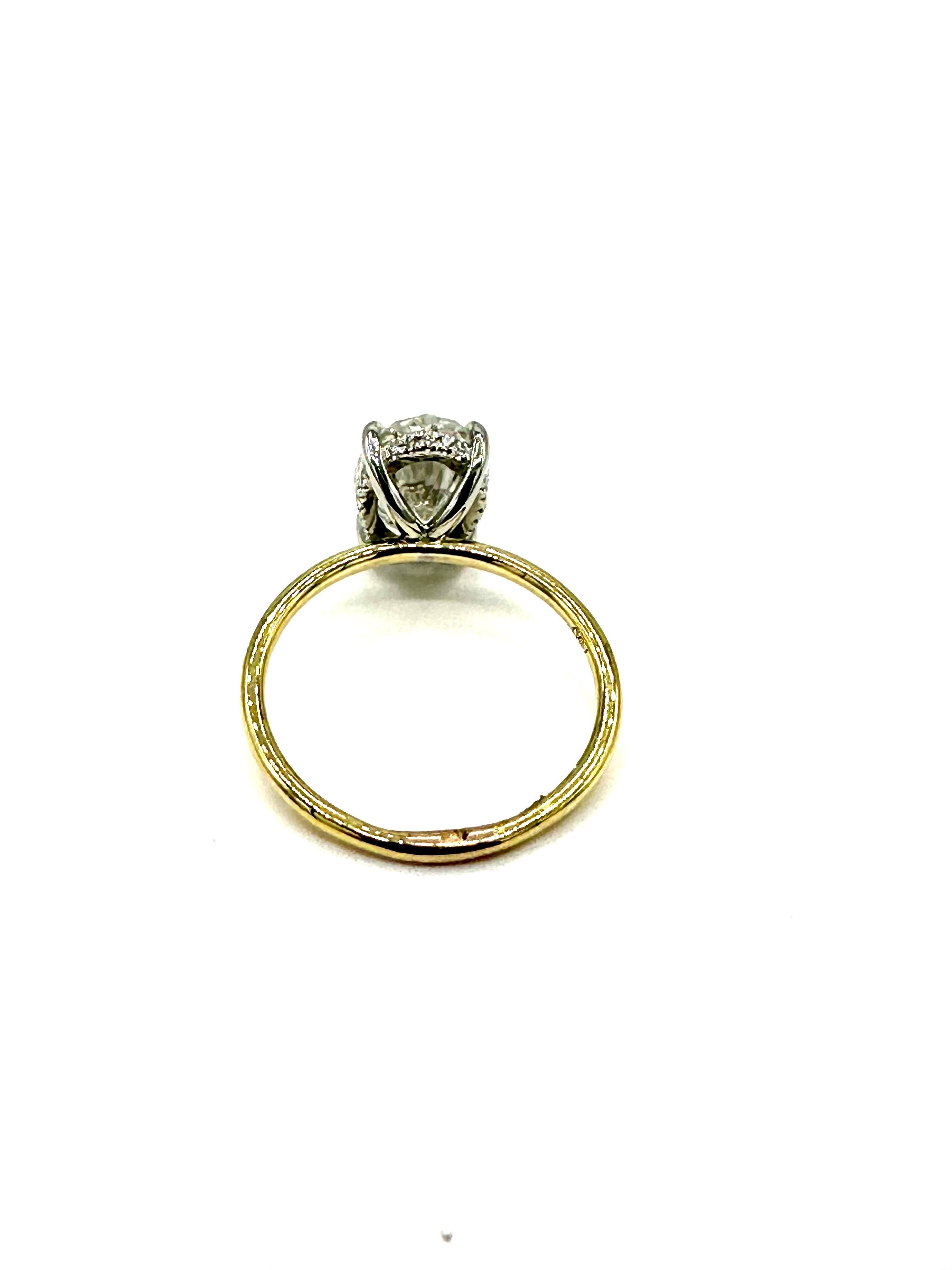 2.51 Carat Oval Brilliant Diamond and 18K Yellow Gold Engagement Ring  In Excellent Condition For Sale In Chevy Chase, MD