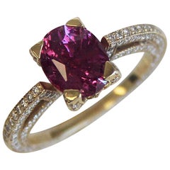 2.51 Carat Oval Natural Fancy Pink Sapphire and Diamond 18 Karat Gold Ring