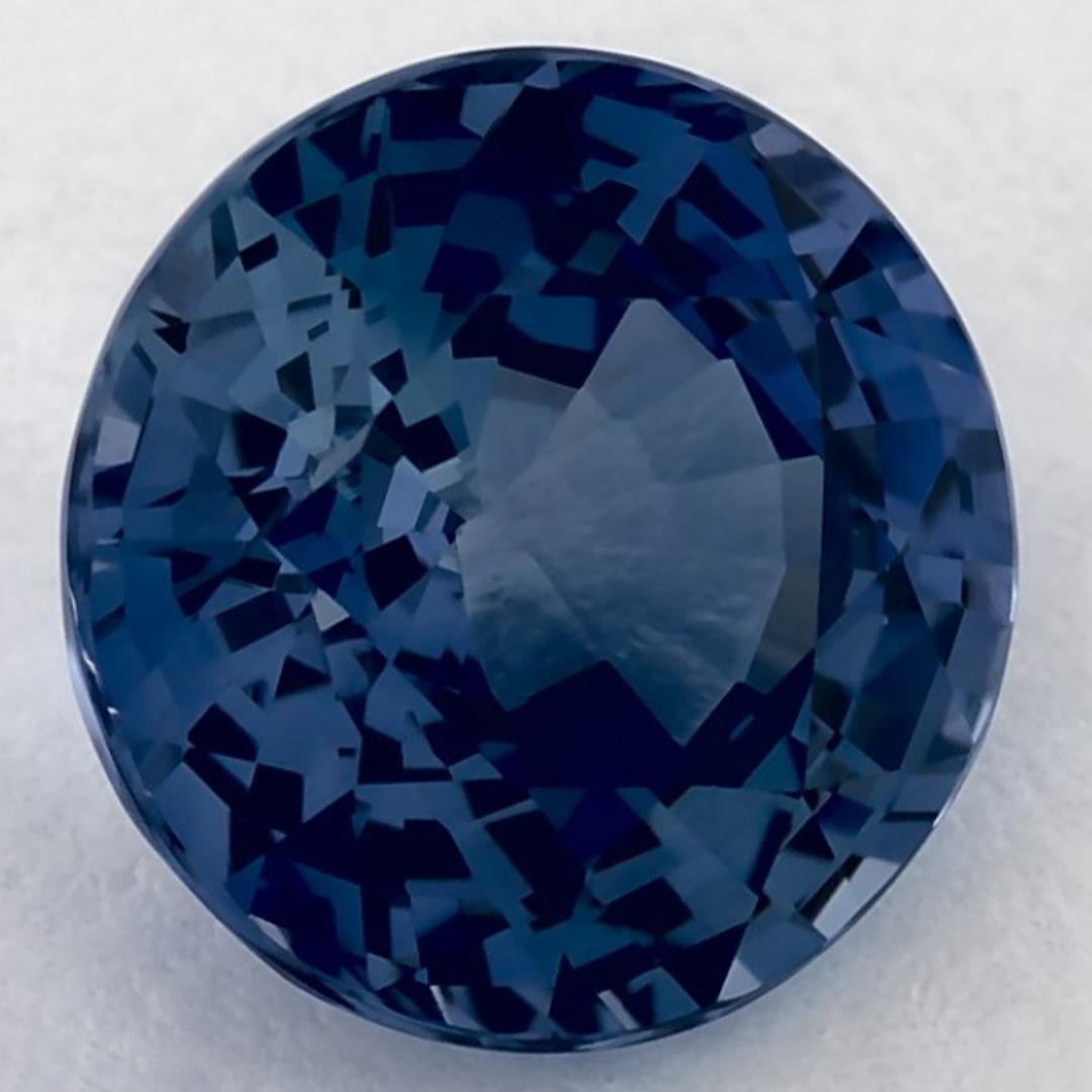 Una pietra natale di settembre molto preziosa con un delizioso colore blu. Si ritiene che portino fortuna e fortuna alla vita.

Esplora la vivace collezione di smeraldi, rubini e zaffiri nel nostro negozio, disponibili come gemme sciolte e