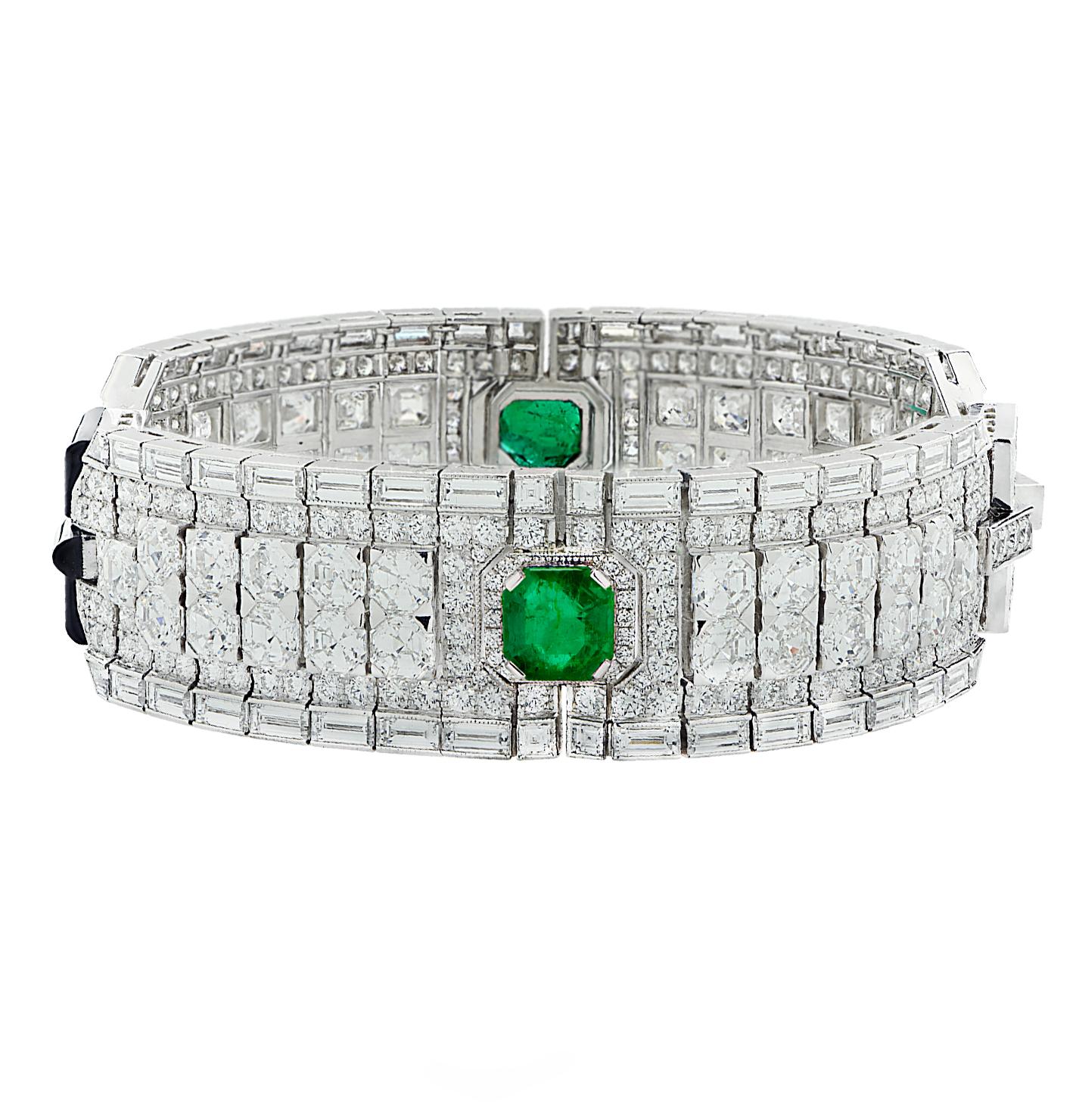 Women's 25.12 Carat Ascher Cut Diamond & Emerald Bracelet For Sale