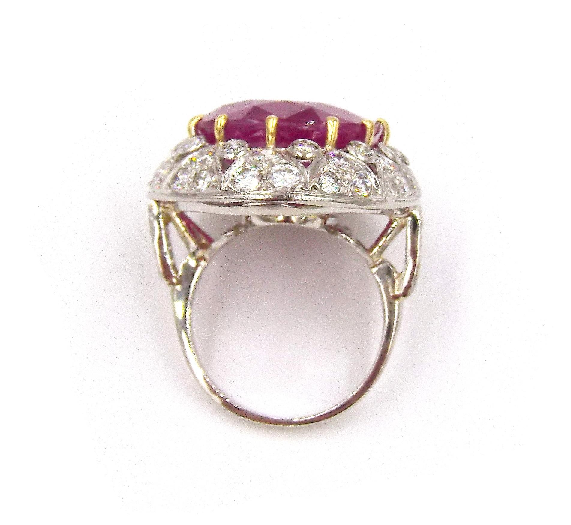 25.16ct Burma Ruby Diamond Platinum Ring SZ 6.25 AGL Certificate In Good Condition For Sale In New York, NY