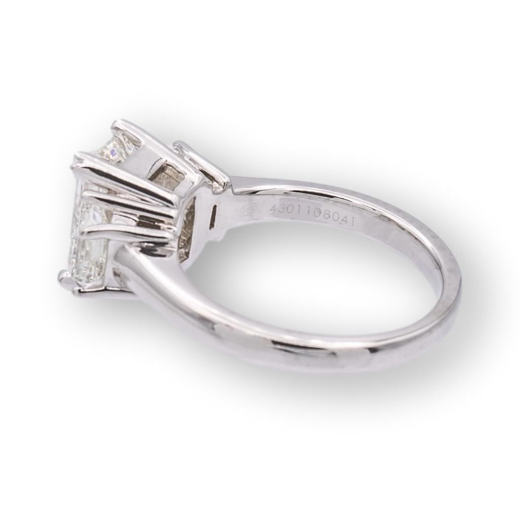 Women's 2.51ct. Emerald Cut Three Stone Diamond Engagement Ring I VS1 in Platinum