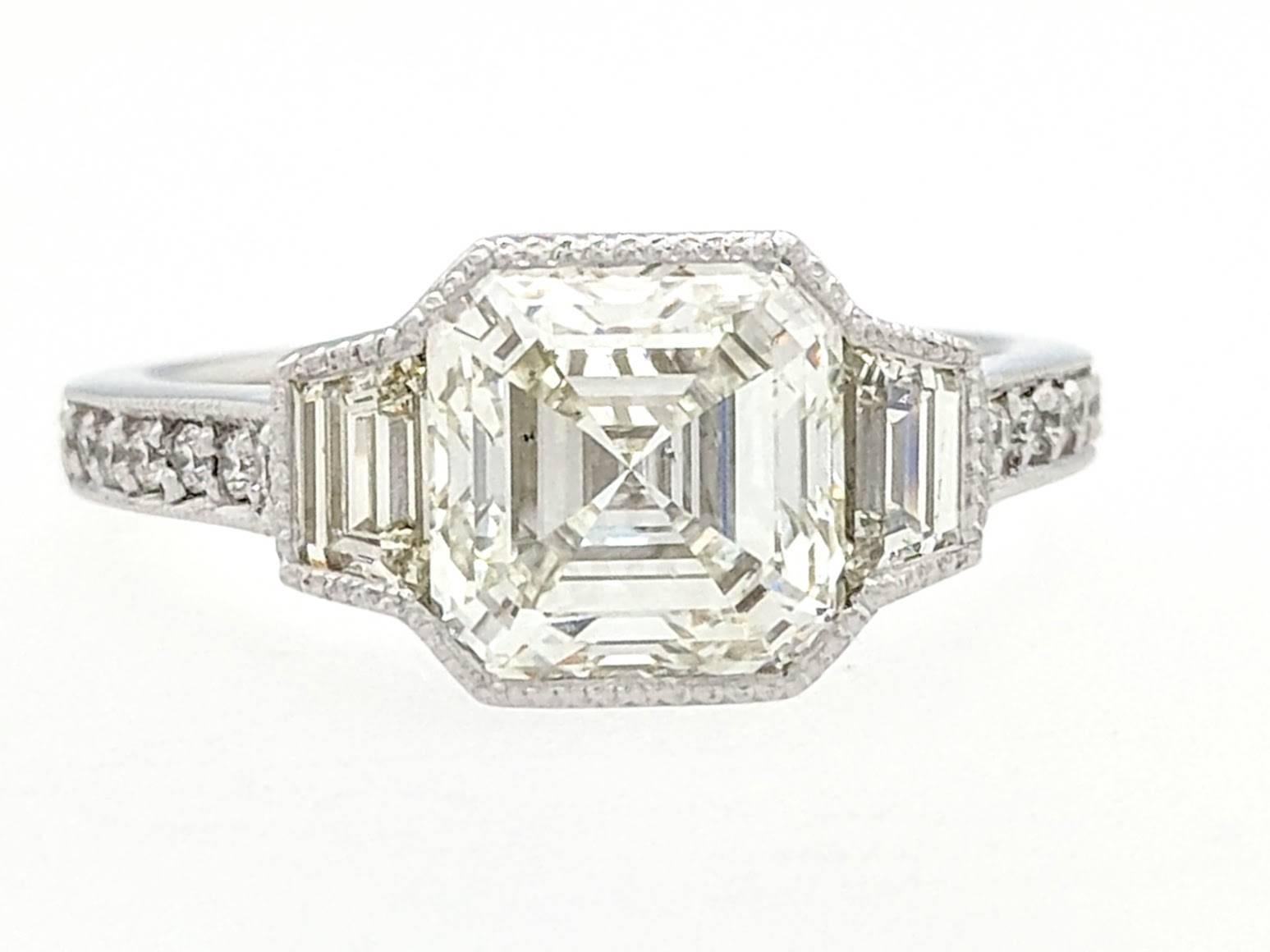 Contemporary 2.51Ct Squared Emerald Cut Natural Diamond Engagement Ring GIA Certified SI1/K For Sale
