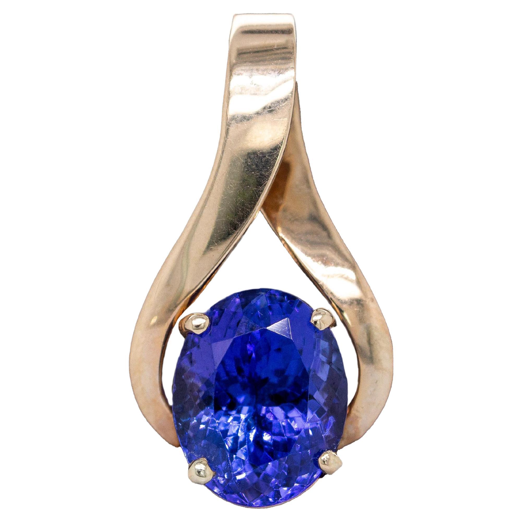 Ciondolo solitario con tanzanite da 2,51 carati in oro giallo massiccio 14k  OV 10x8mm in vendita