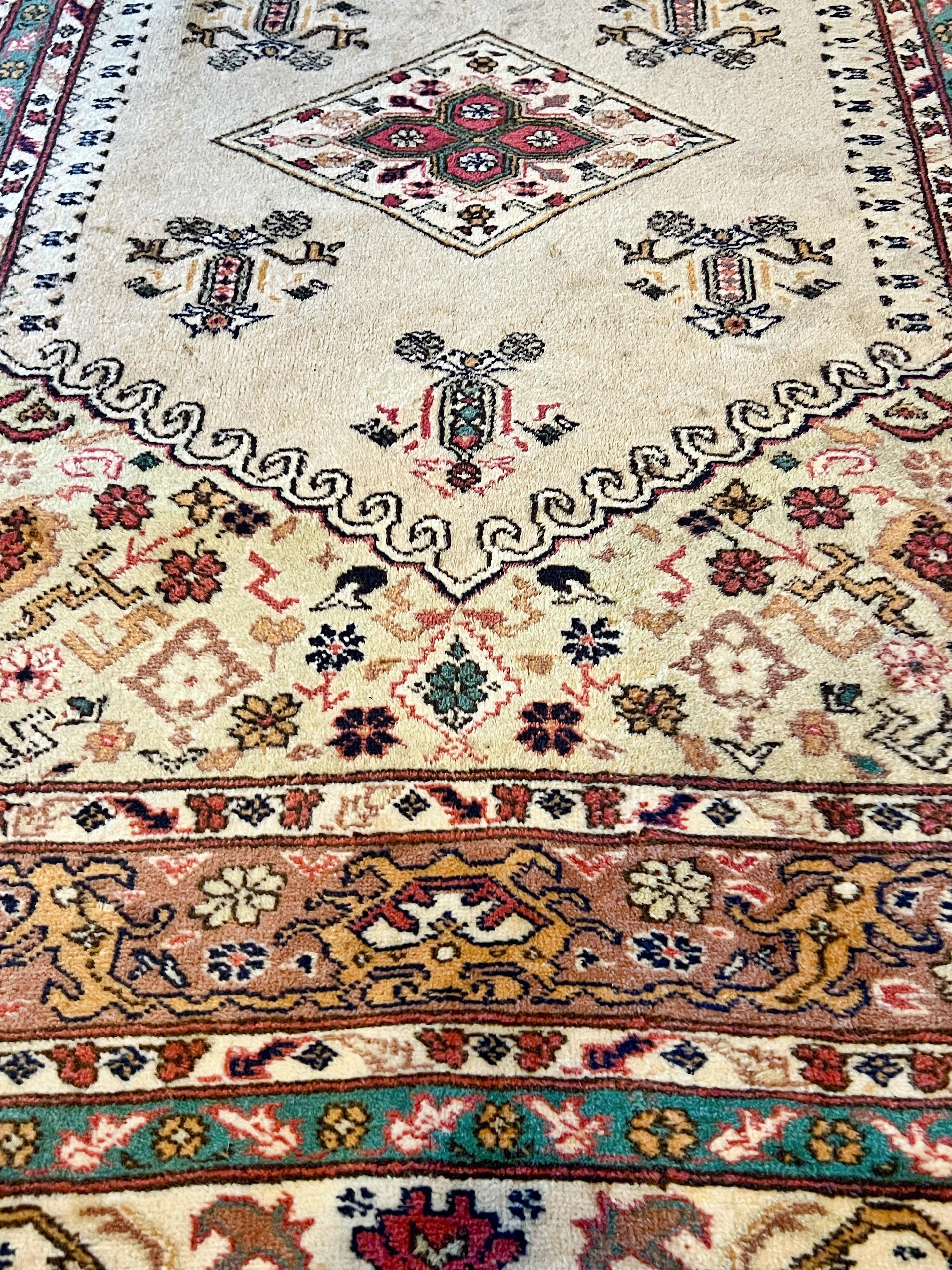 251x148cm Alfombra persa de lana anudada a mano / Alfombra de cocina, ca. 1920/30s en venta 1