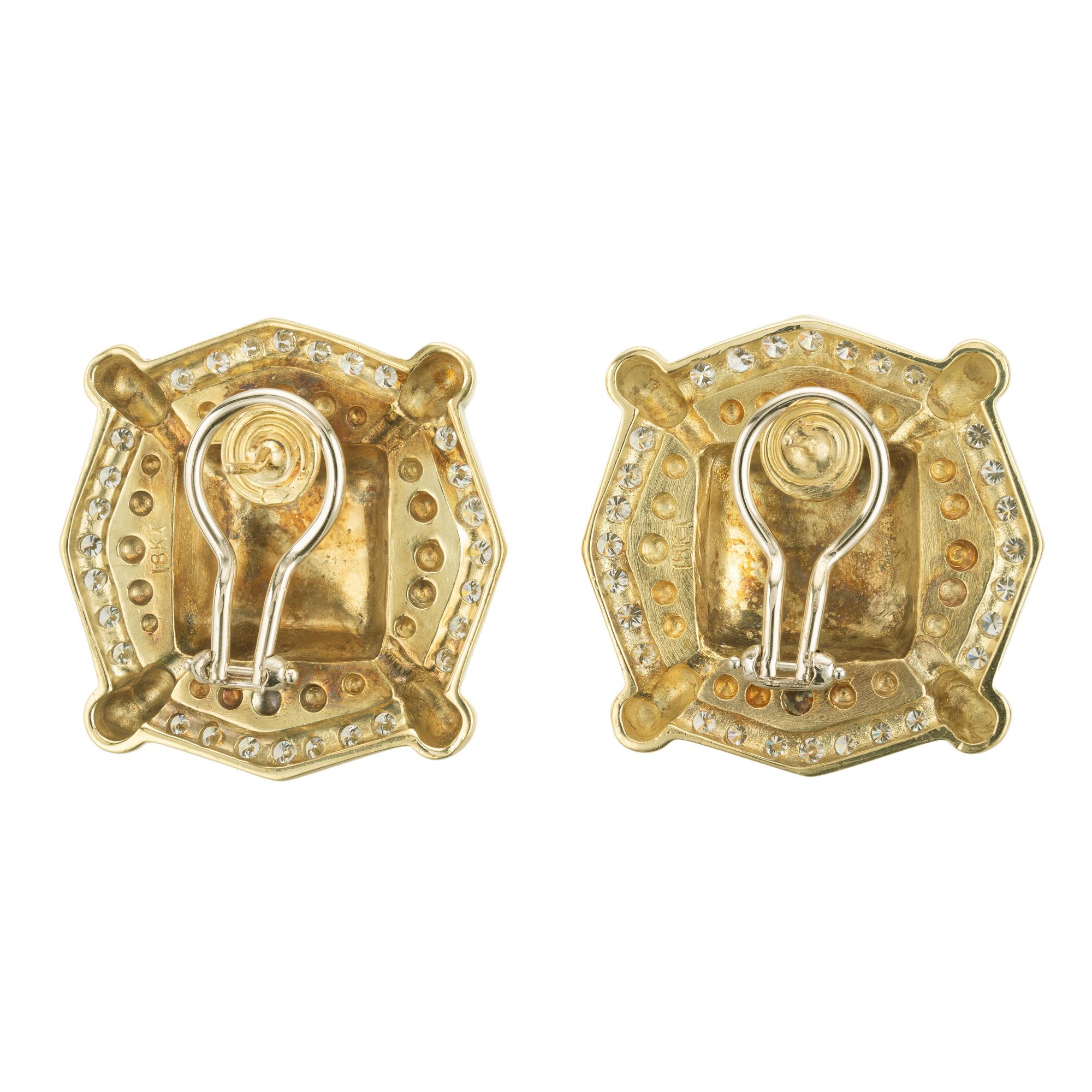 2,52 Karat Diamant Texturiertes Gelbweißgold Clip Post Ohrringe (Moderne) im Angebot
