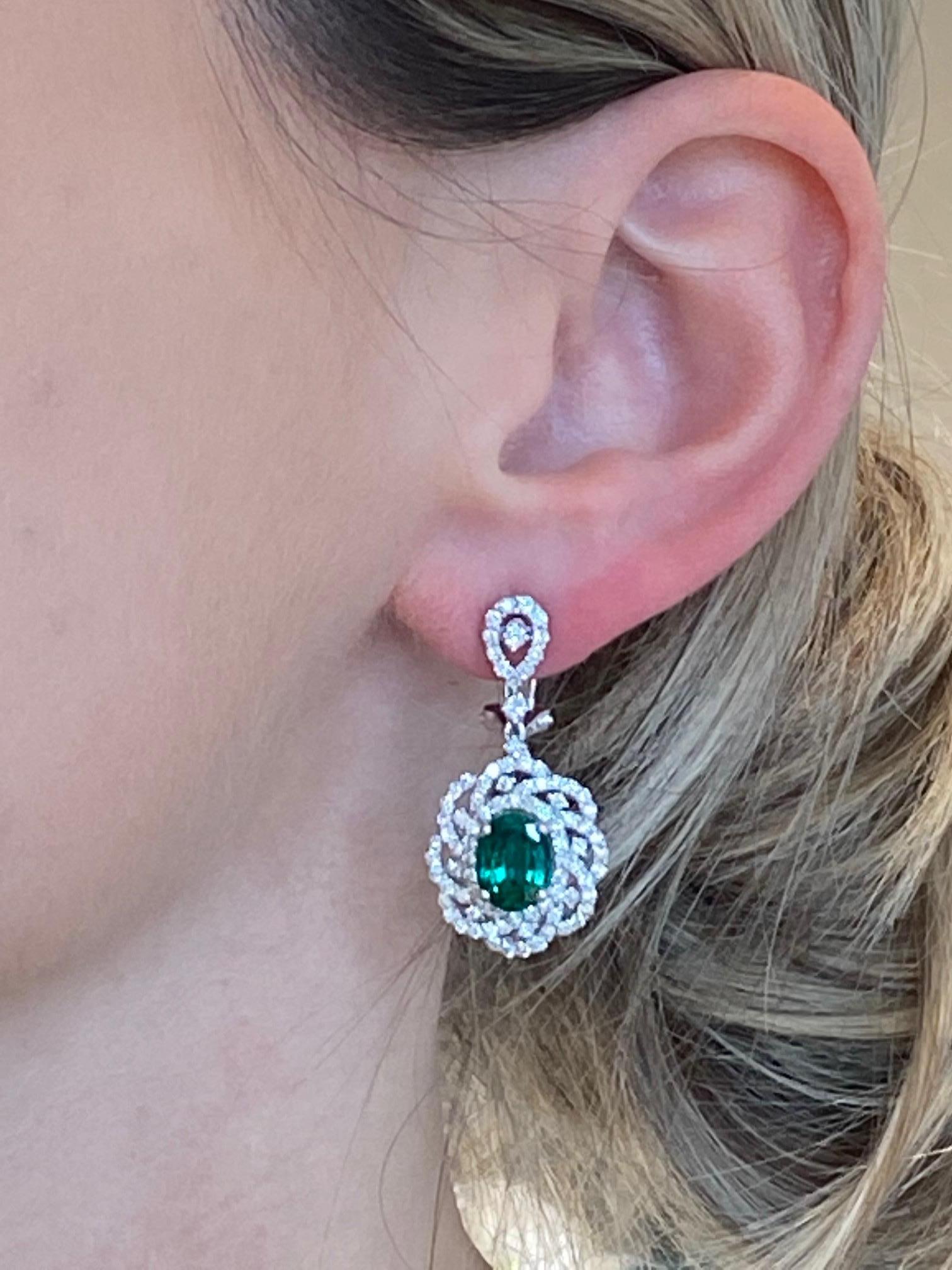 Contemporary 2.52 Carat Emerald and Diamond Drop Earrings in 18KT White Gold For Sale