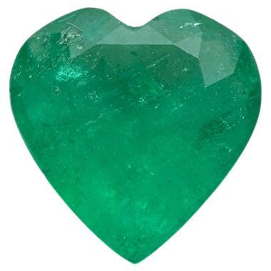2.52 Carat Heart-Cut Colombian Emerald  Green 9.5x9.5 Loose Earth-Mined Gem