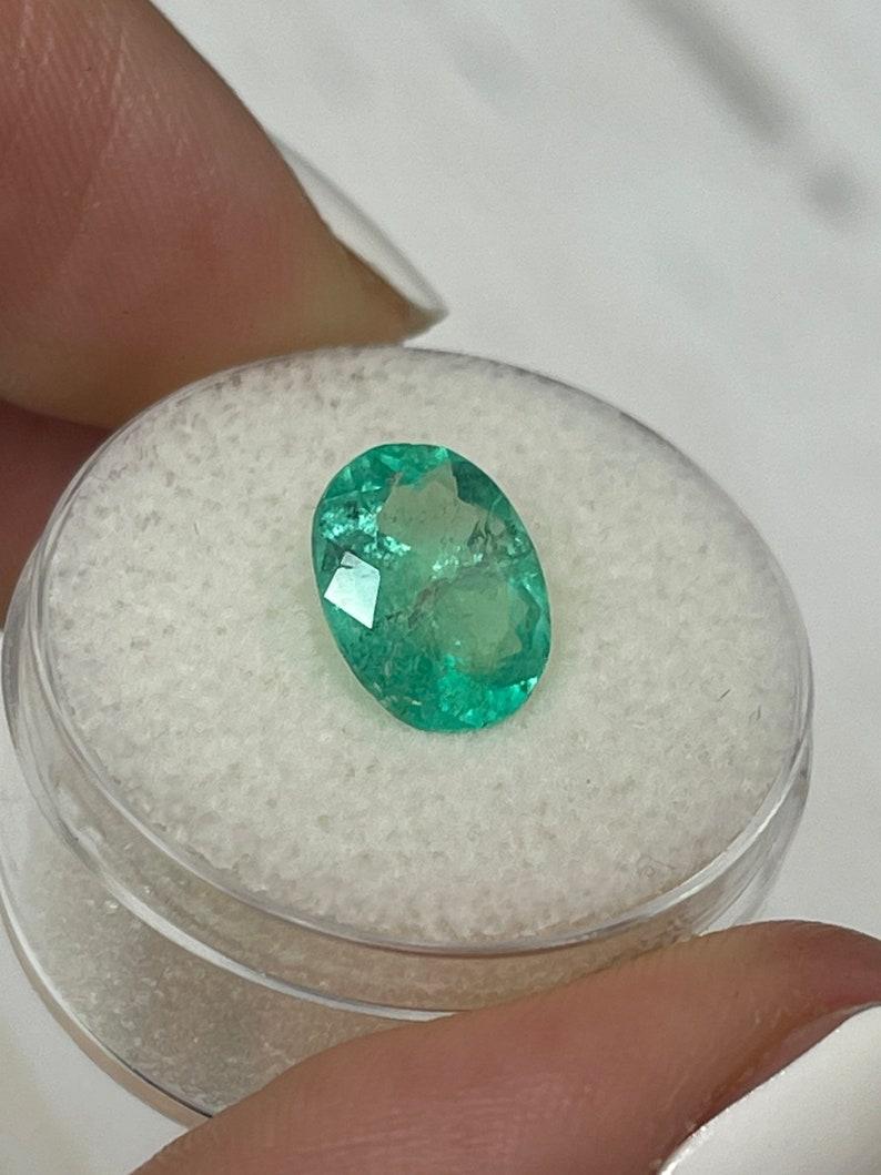 2,52 Karat Medium Light Bluish Green Kolumbianischer Smaragd - Ovalschliff Mai Edelstein im Angebot 2