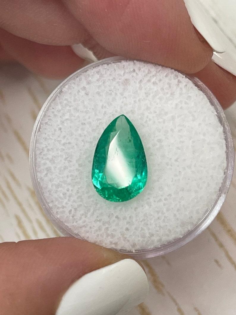 2,52 Karat Lebendig Grüner Kolumbianischer Smaragd - Birnenschliff Mai Geburtsstein Edelstein Damen im Angebot
