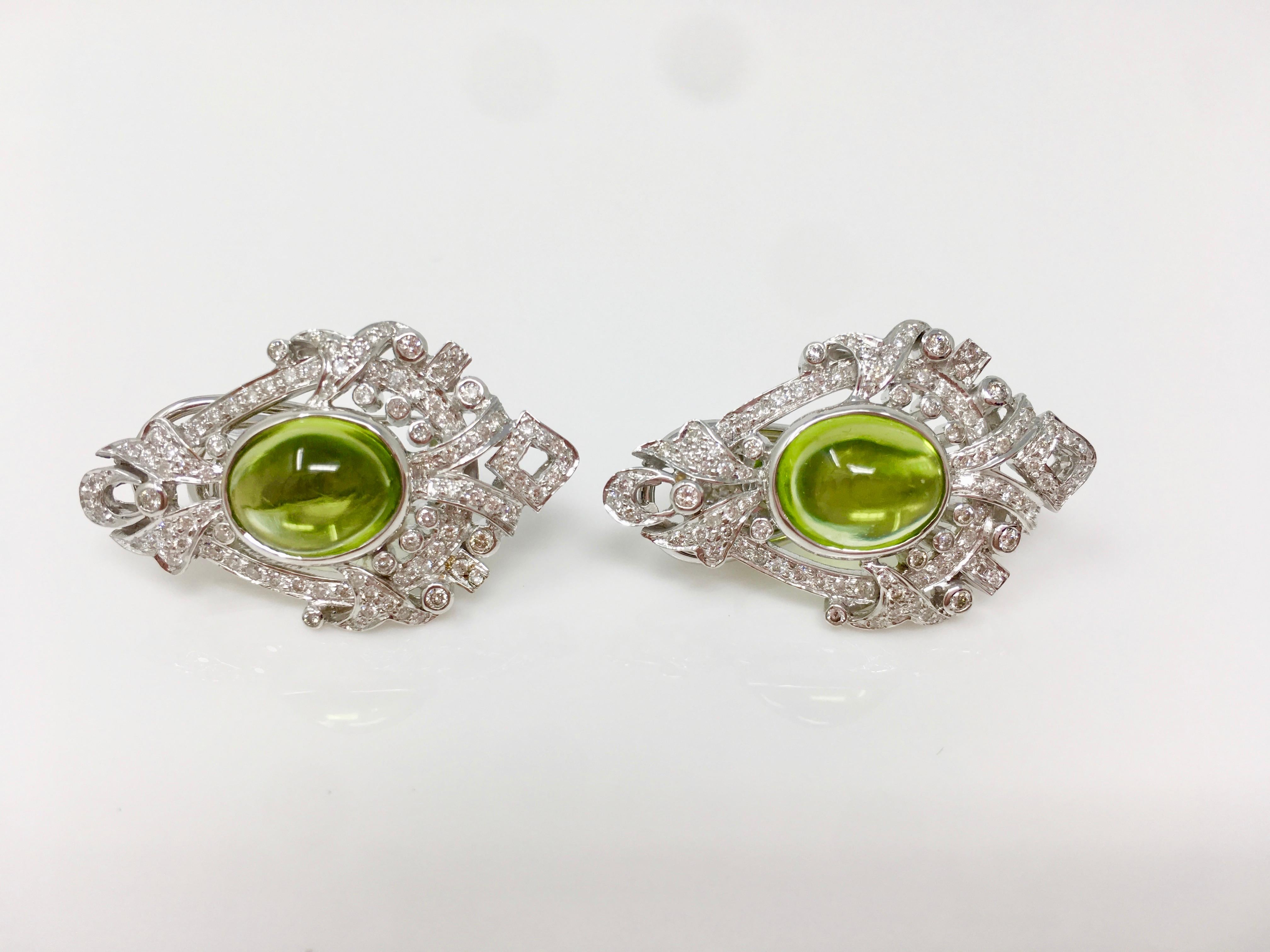 De las mujeres Conjunto de colgante de diamante redondo brillante blanco de 2,52 quilates y peridoto de 17,34 quilates. en venta