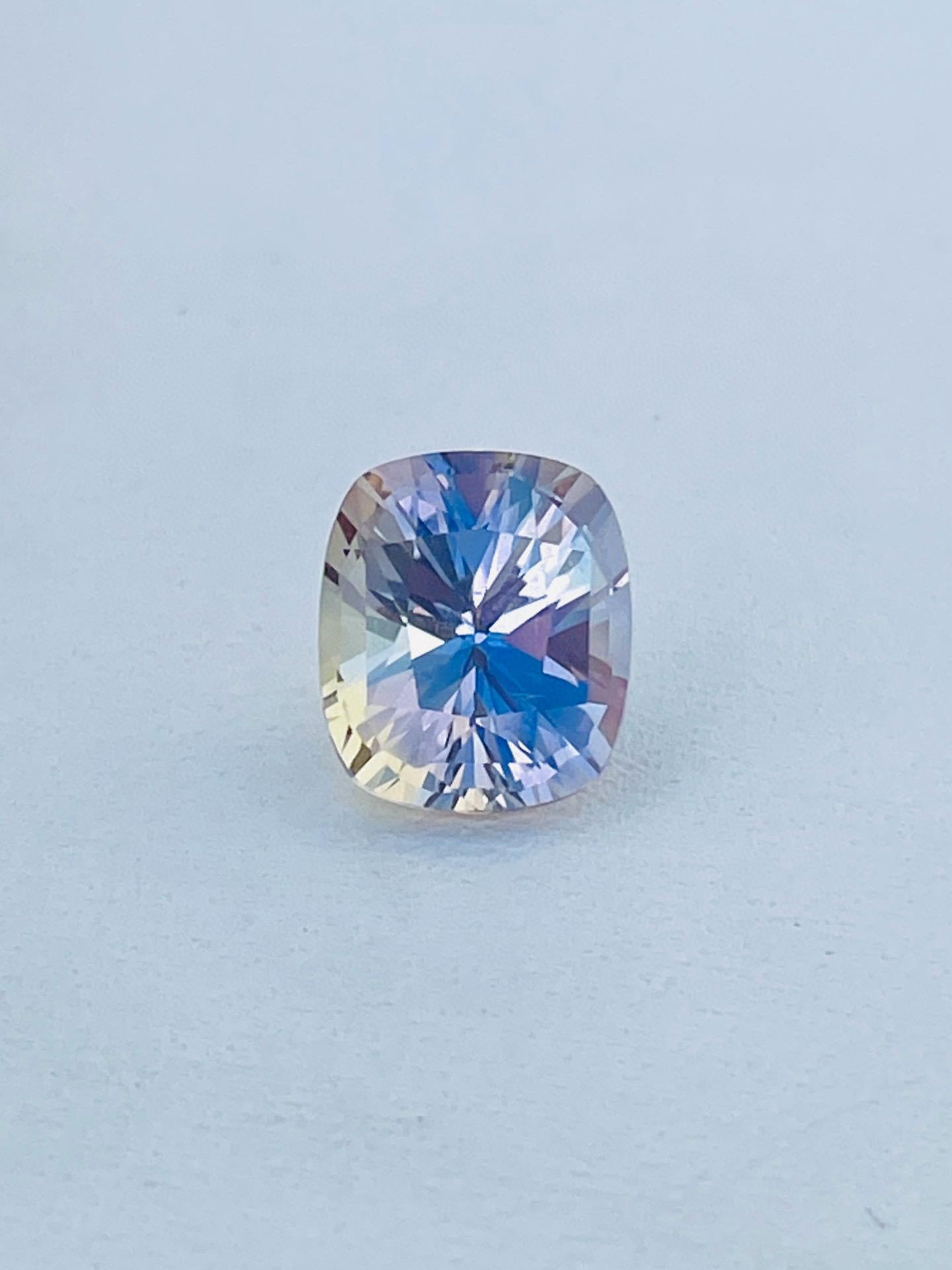 Natürlicher Zoisite (Tanzanit) Unerhitzter zweifarbiger Precision-Schliff 4,37 Karat im Zustand „Neu“ im Angebot in bangkok, TH