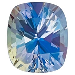 Zoisite naturelle (Tanzanite) non chauffée deux couleurs précision de taille 4,37 carats