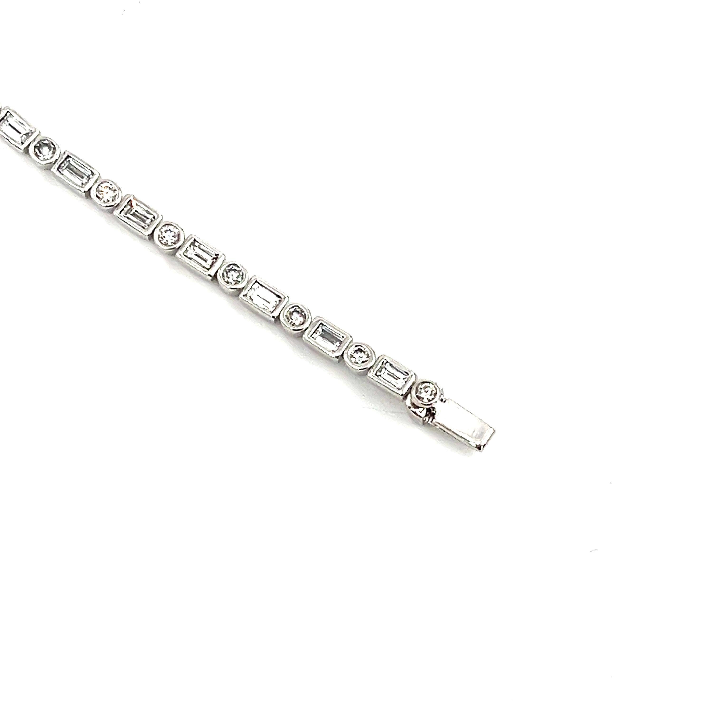 Mixed Cut 2.52 ct Diamond Bracelet