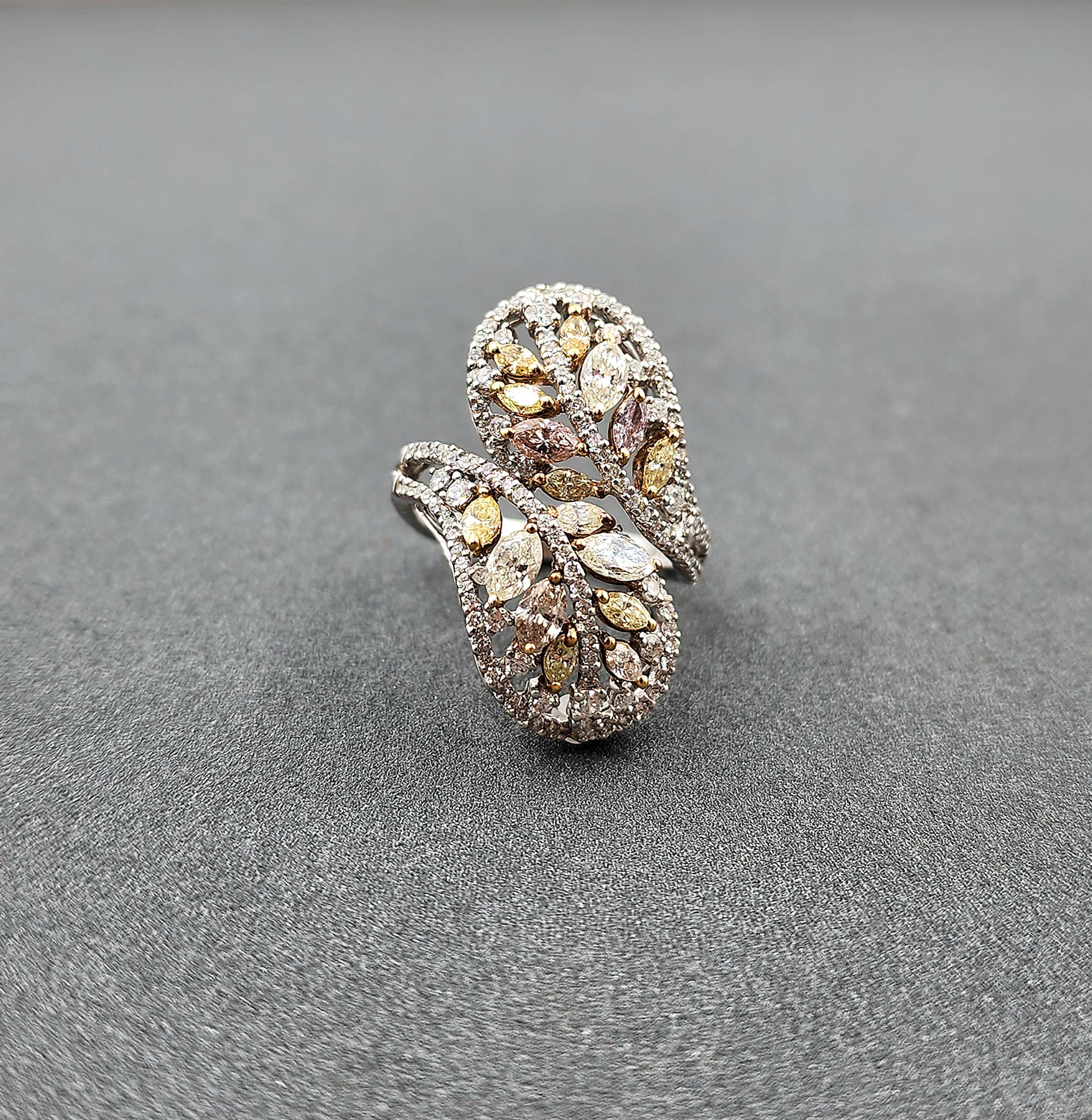 2.52 ct Natural Pink & Natural Yellow Diamond Ring For Sale 3