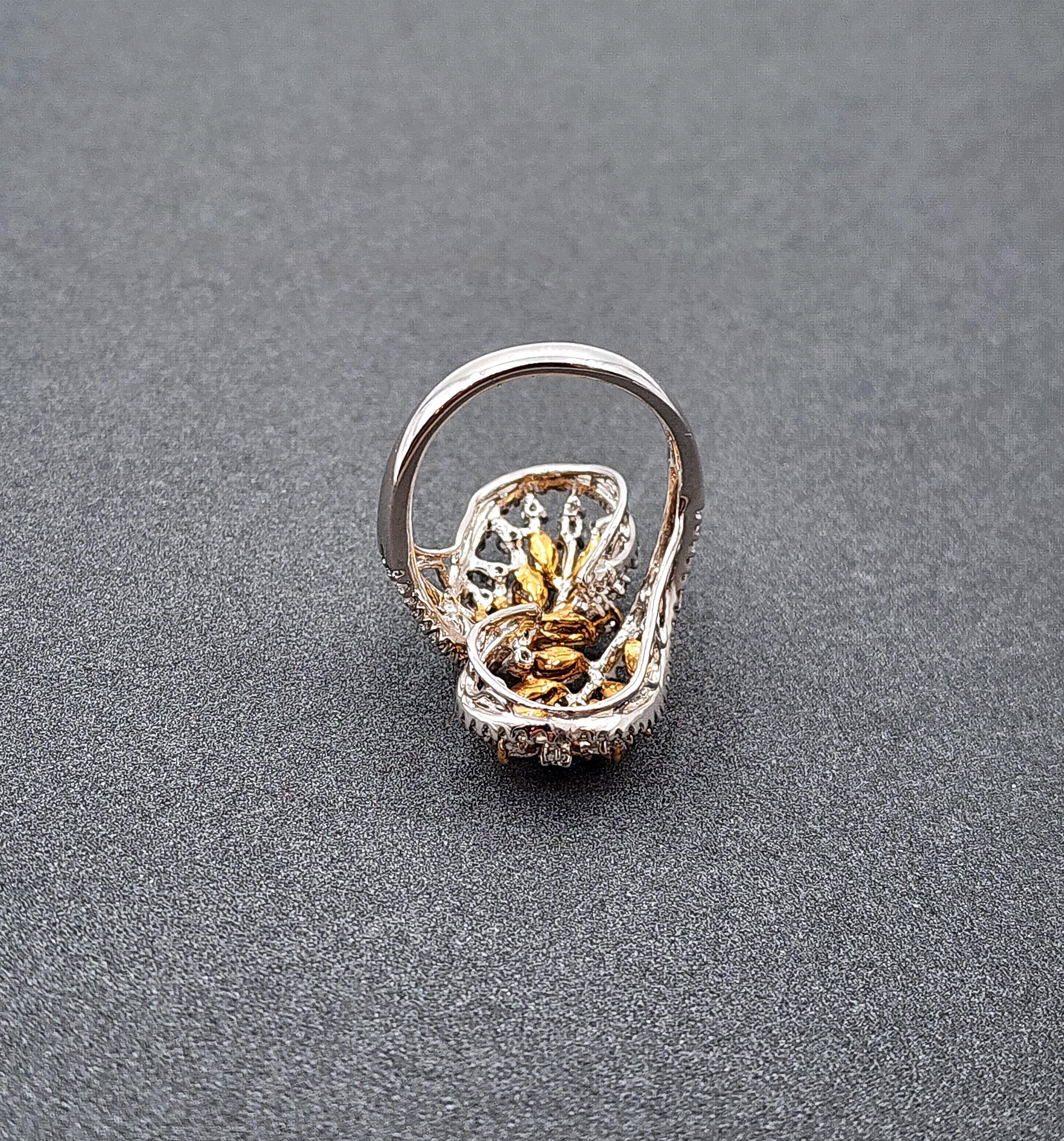 Women's or Men's 2.52 ct Natural Pink & Natural Yellow Diamond Ring For Sale