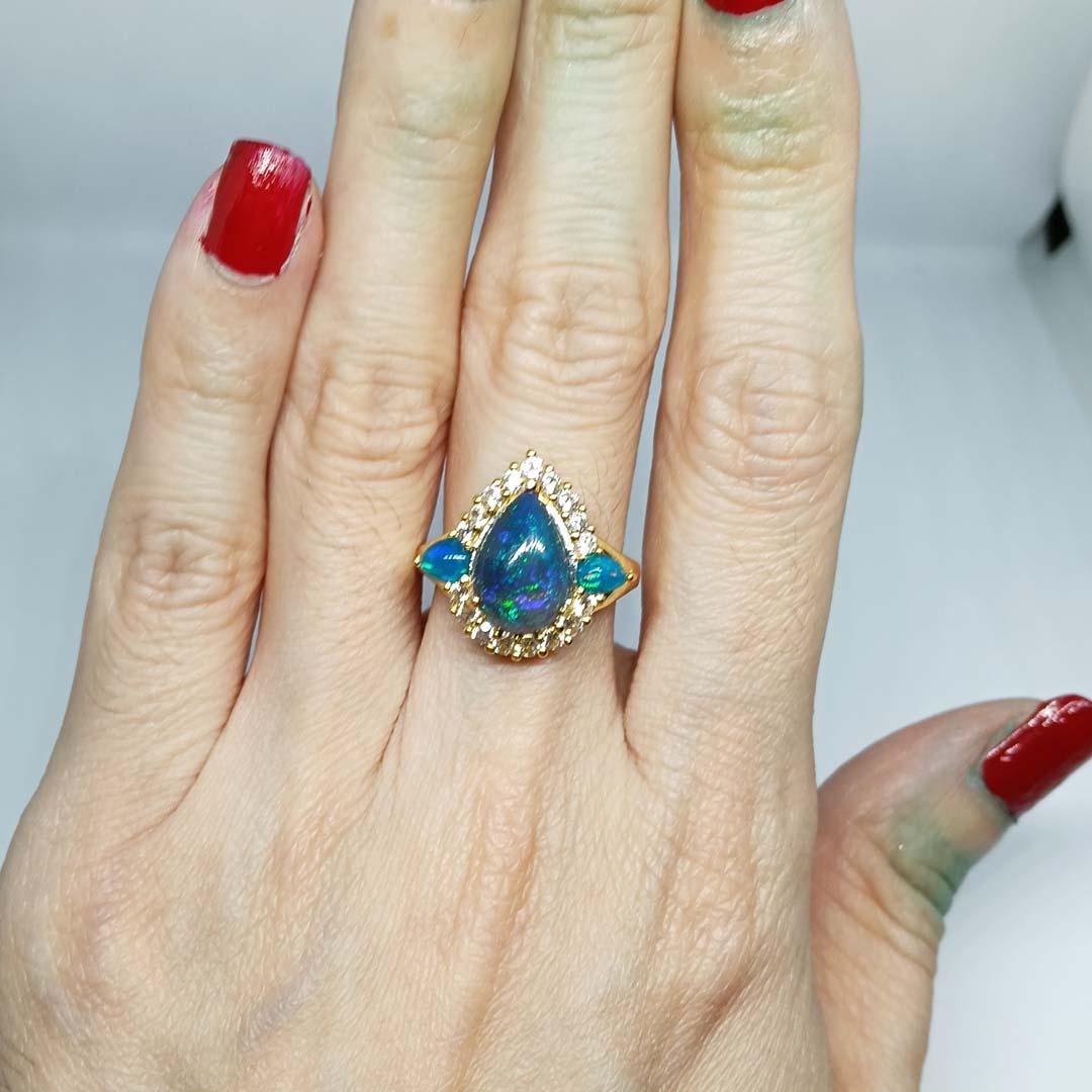 2.52 cts Black Opal ring . Sterling Silver on 18K Gold Plated For Sale 1