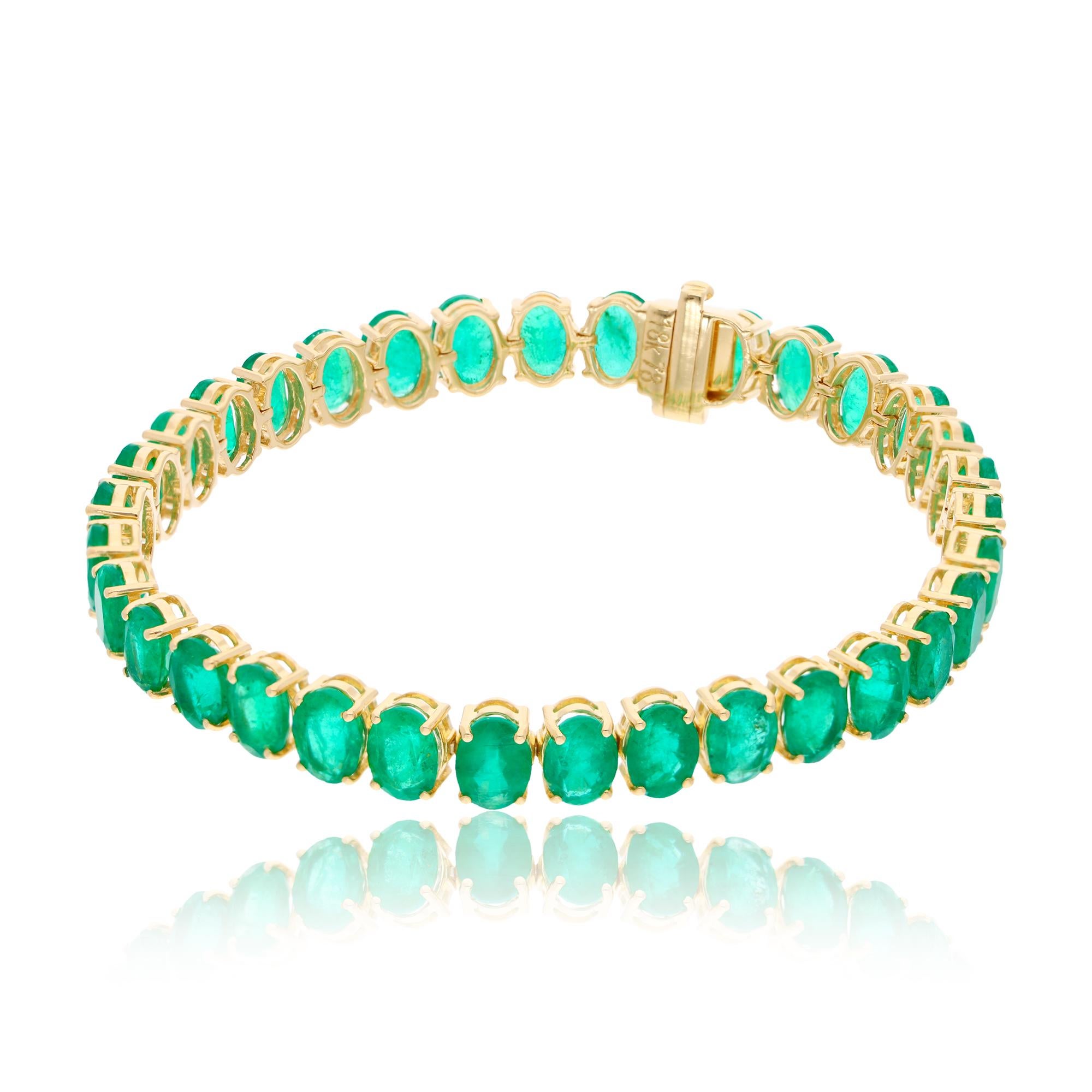 Code d'article :- SEBR-42215
Poids brut :- 18.72 gm
Or jaune 18k Poids :- 13.67 gm
Poids de l'émeraude :- 25.24 Ct. 
Taille du bracelet :- 7 pouces de long
✦ Taille
.....................
Nous pouvons adapter la plupart des articles à vos préférences