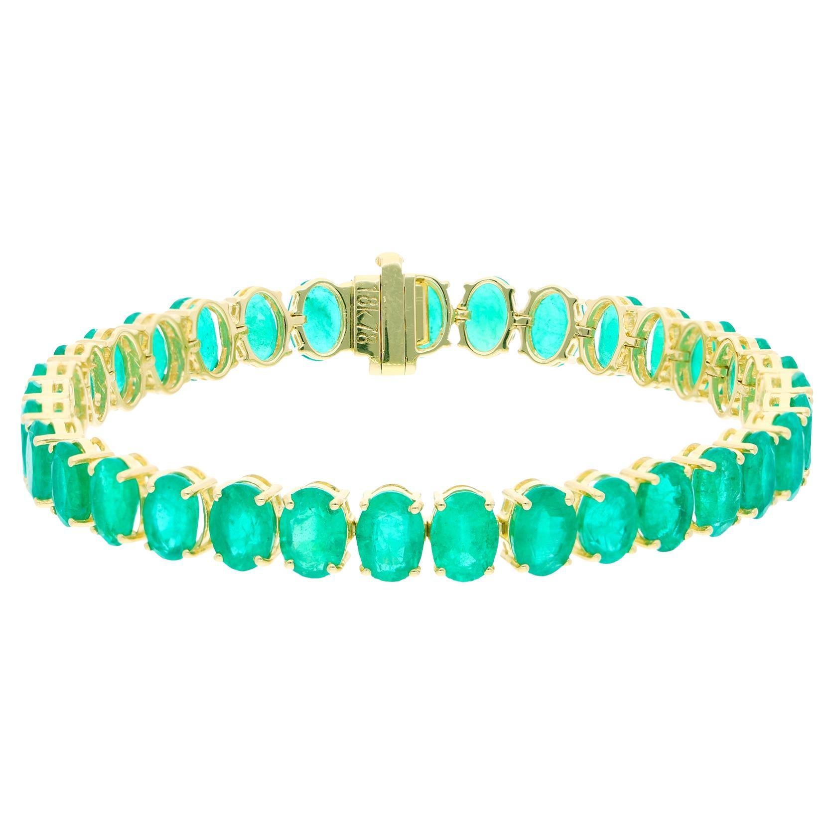 25.24 Carat Oval Shape Natural Emerald Gemstone Bracelet 18 Karat Yellow Gold For Sale