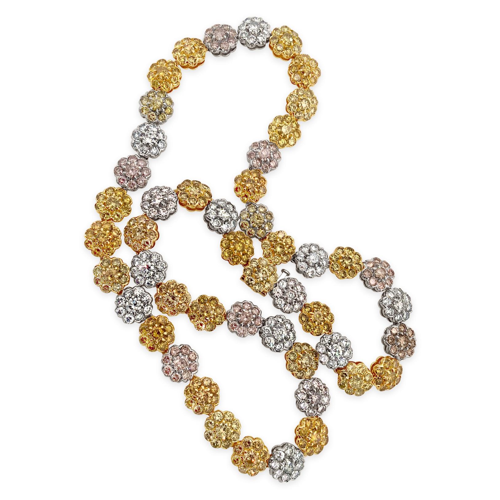 Taille ronde Collier en platine et or 18 carats avec diamants de couleur naturelle de 25,24 carats de poids total en vente