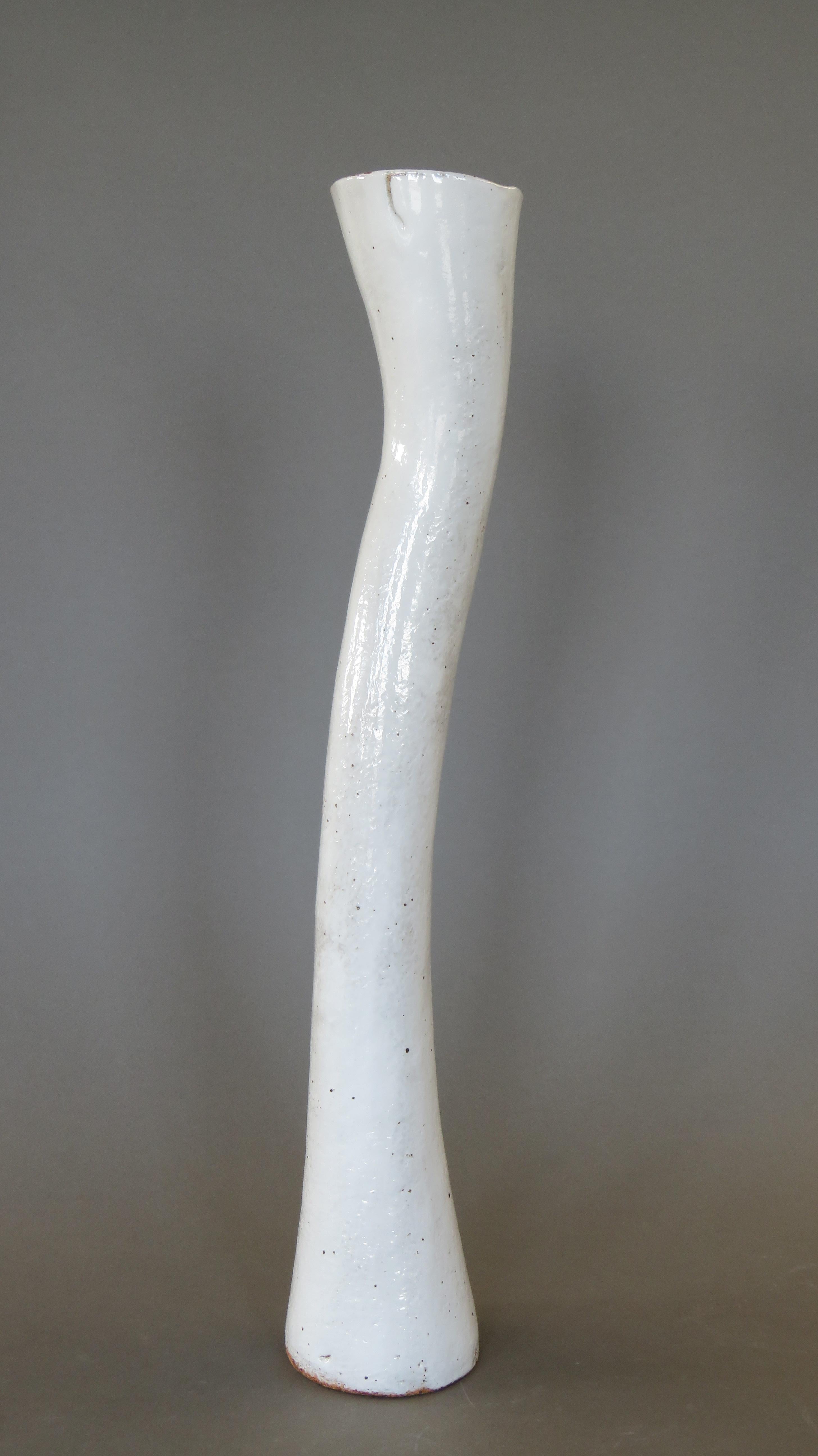 Undulating Handbuilt Ceramic Vase, in White Split-Glaze, 25.25 Inches Tall In New Condition In New York, NY