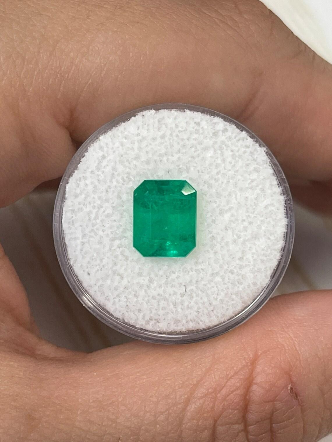2,52ct intensiv grüner kolumbianischer Smaragd Smaragdschliff echter Mai-Geburtsstein Edelstein (Moderne) im Angebot