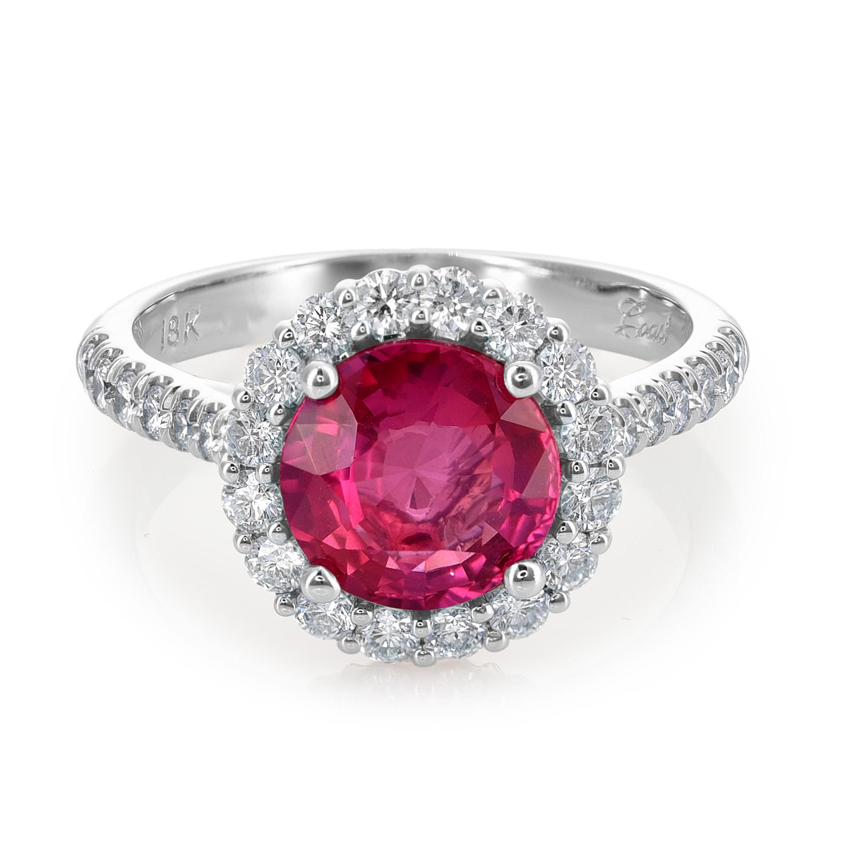 2.53 Сarats Pink Sapphire Diamonds set in 18K White Ring In New Condition For Sale In Los Angeles, CA
