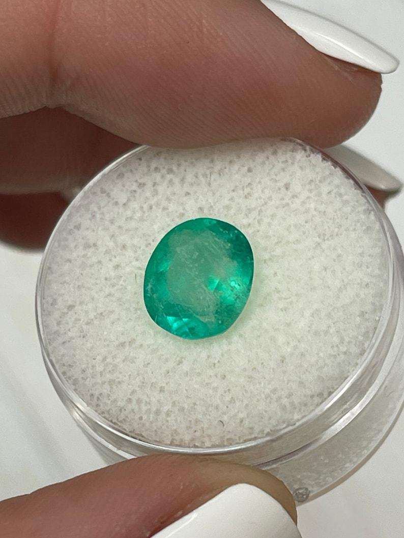 2.53 Carat 10x8.5 Green Colombian Emerald - Oval Cut May Birthstone Gem For Sale 1