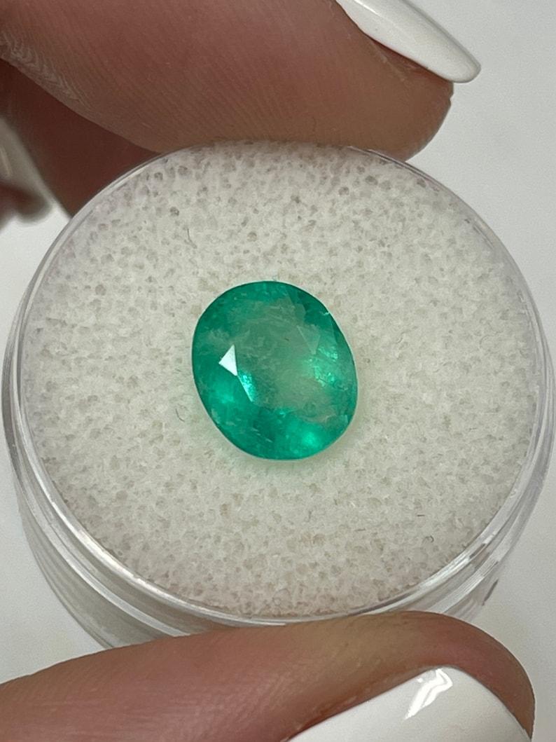 2.53 Carat 10x8.5 Green Colombian Emerald - Oval Cut May Birthstone Gem For Sale 2