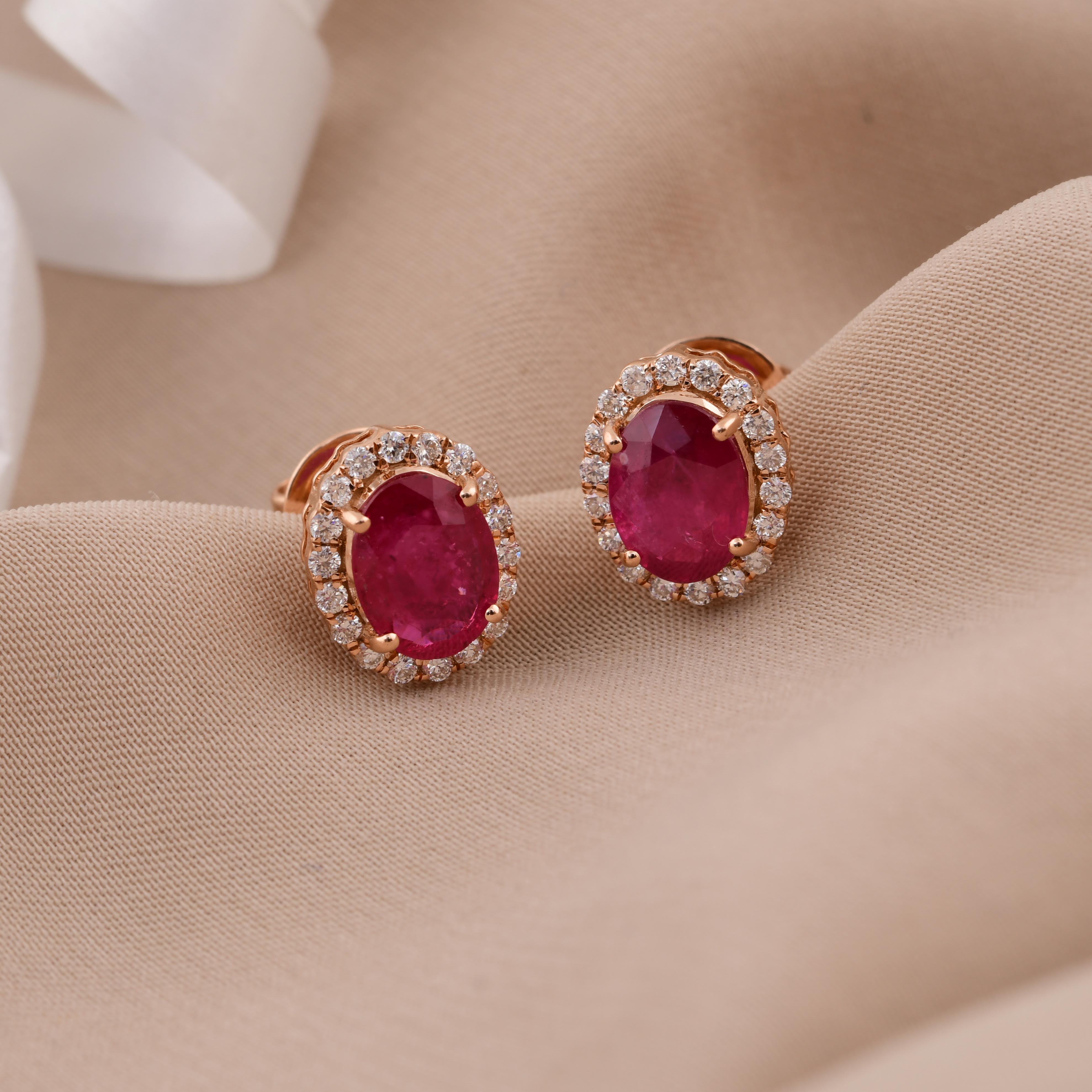 Moderno Gemma di rubino di forma ovale da 2,53 carati 0,37 carati SI/H Diamante in oro rosa 18 carati in vendita