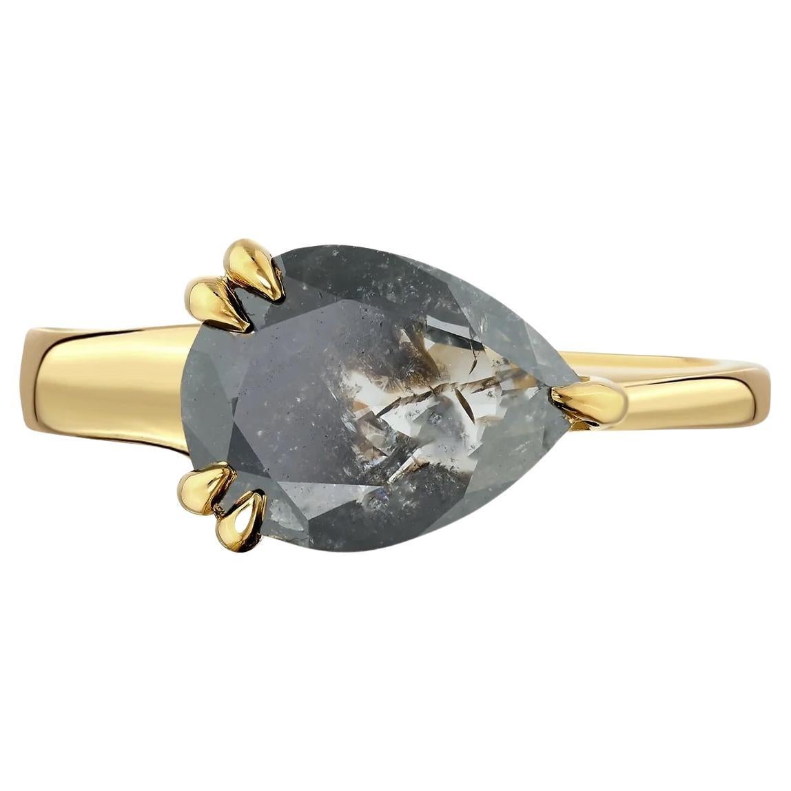 2.53 Carat Pear Rose Cut Gray Diamond Yellow Gold Ring en venta
