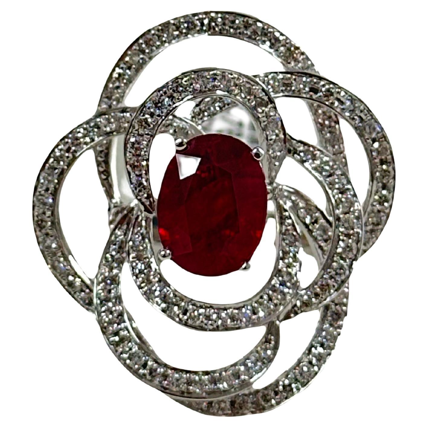 Bague de 2,53 carats avec rubis et diamants en vente
