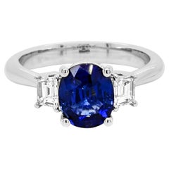 2.53 Carats Sapphire and White Diamond White Gold Ring