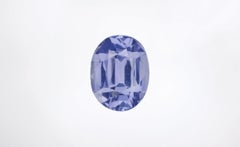 2.53 cts, Untreated bluish violet sapphire with a GIA certificate