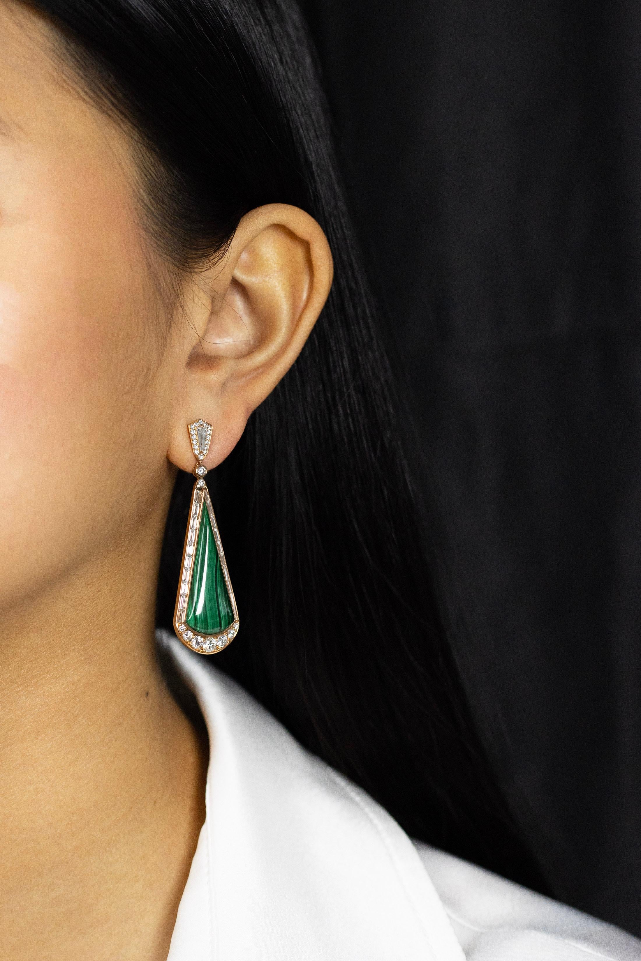 Women's 25.30 Carats Total Trapezoid Cut Malachite & Mixed Cut Diamond Dangle Earrings For Sale