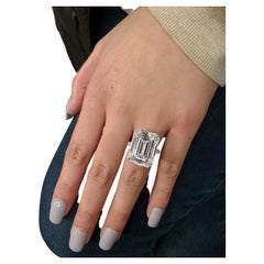 25.32 Carat Emerald Diamond Ring 18K Gold Iconic Presence