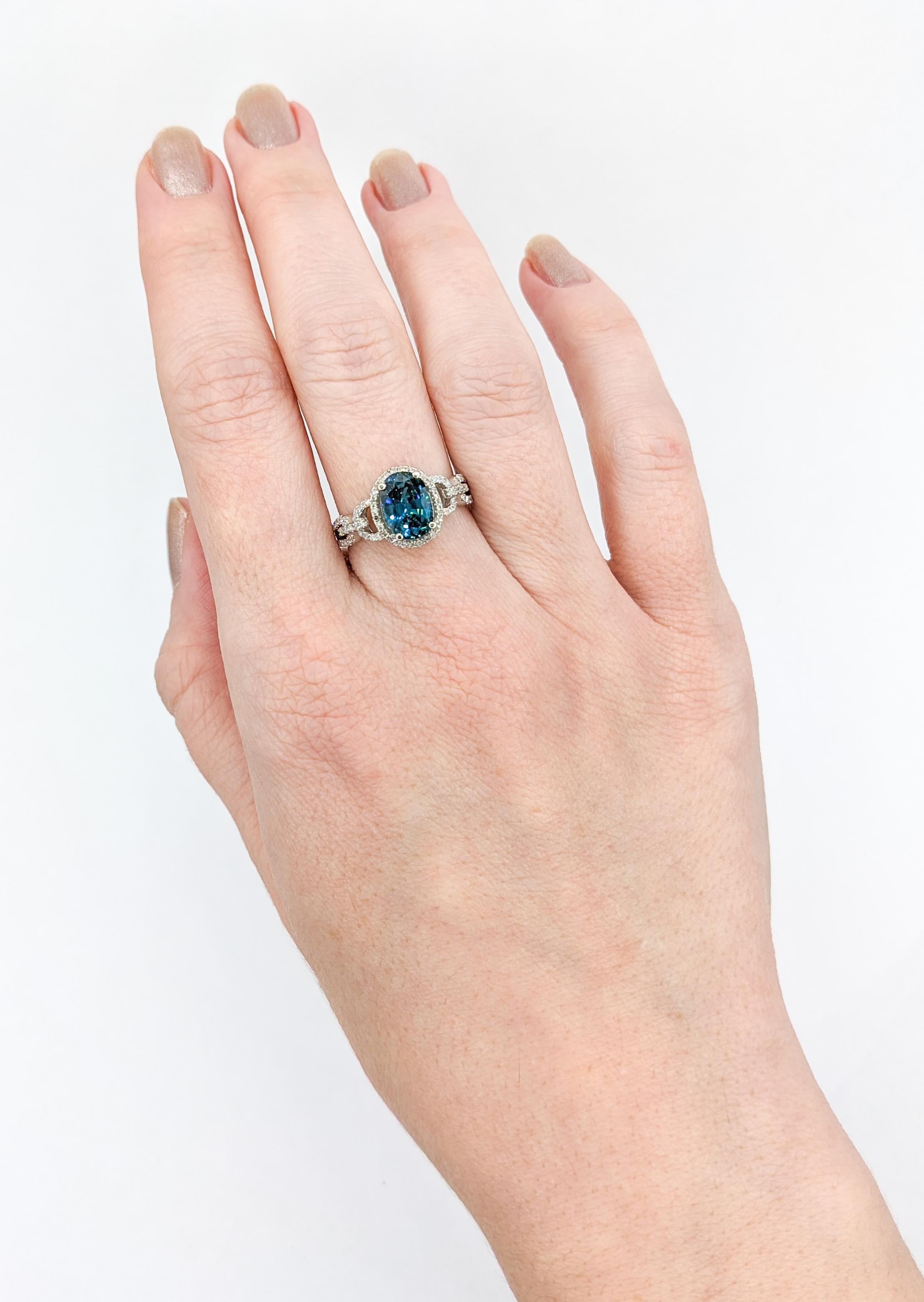 2.53ct Blue Zircon & Diamond Fashion Ring For Sale 3