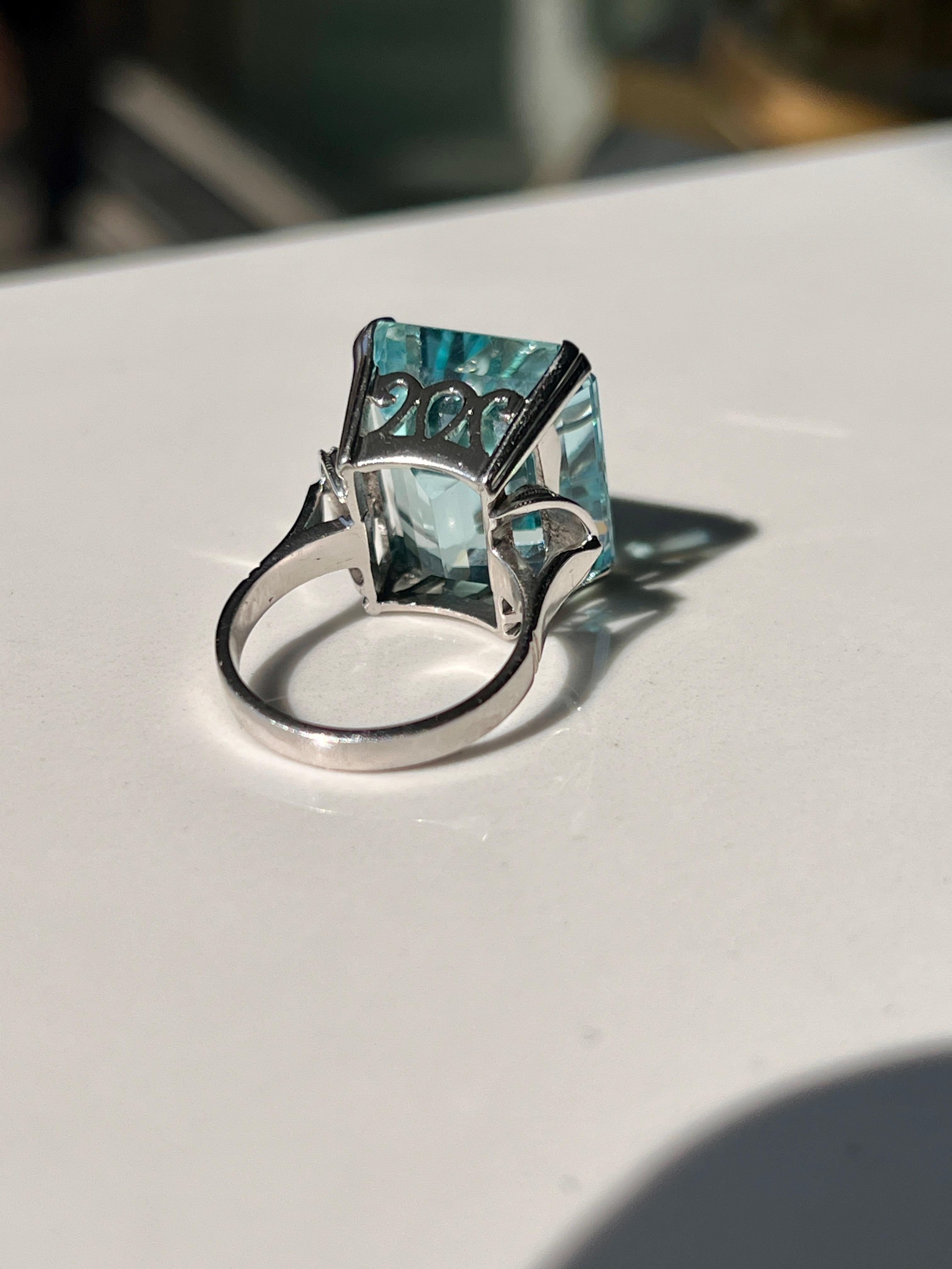 25.3ct GIA Certified Aquamarine Cocktail Ring For Sale 2