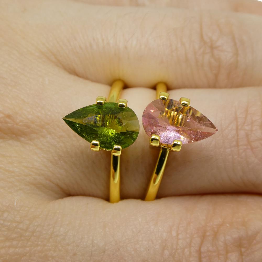 Descrizione:

Tipo di gemma: Tormalina
Numero di pietre: 2
Peso: 2,53 carati (1,28ct/1,25ct)
Misure: 6,57 x 10,58 x 3,69 mm/ 6,51 x 10,55 x 3,60 mm
Forma: A pera
Stile di taglio:
Stile di taglio Corona: Taglio brillante
Stile di taglio del