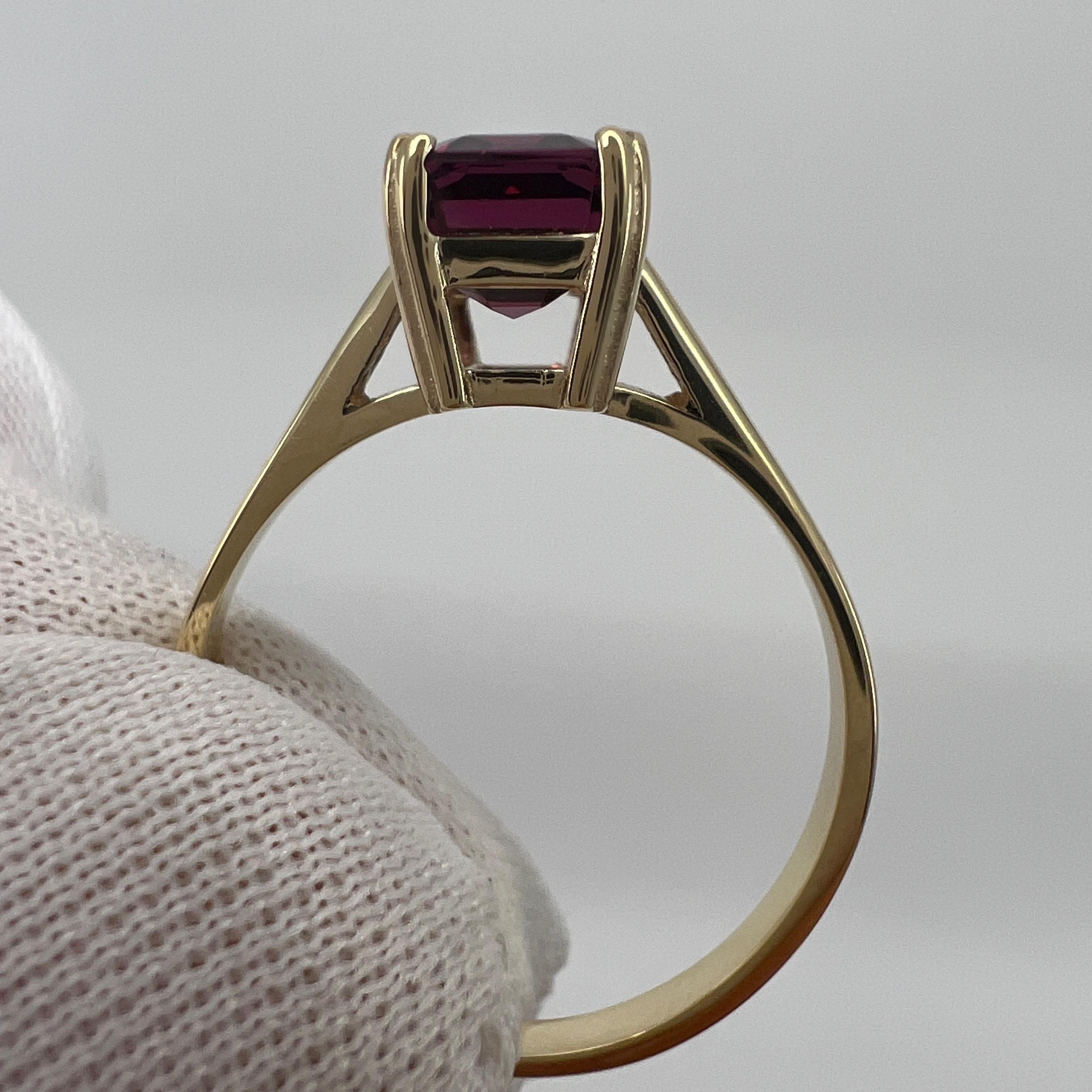 2,53 Karat lebhaft rosa lila Rhodolith Granat Smaragdschliff Gelbgold Solitr Ring 2