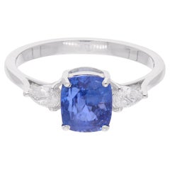 Anillo Zafiro Azul 2,54 Quilates 0,22 Quilates Diamante Pave Oro Blanco 18 Kilates