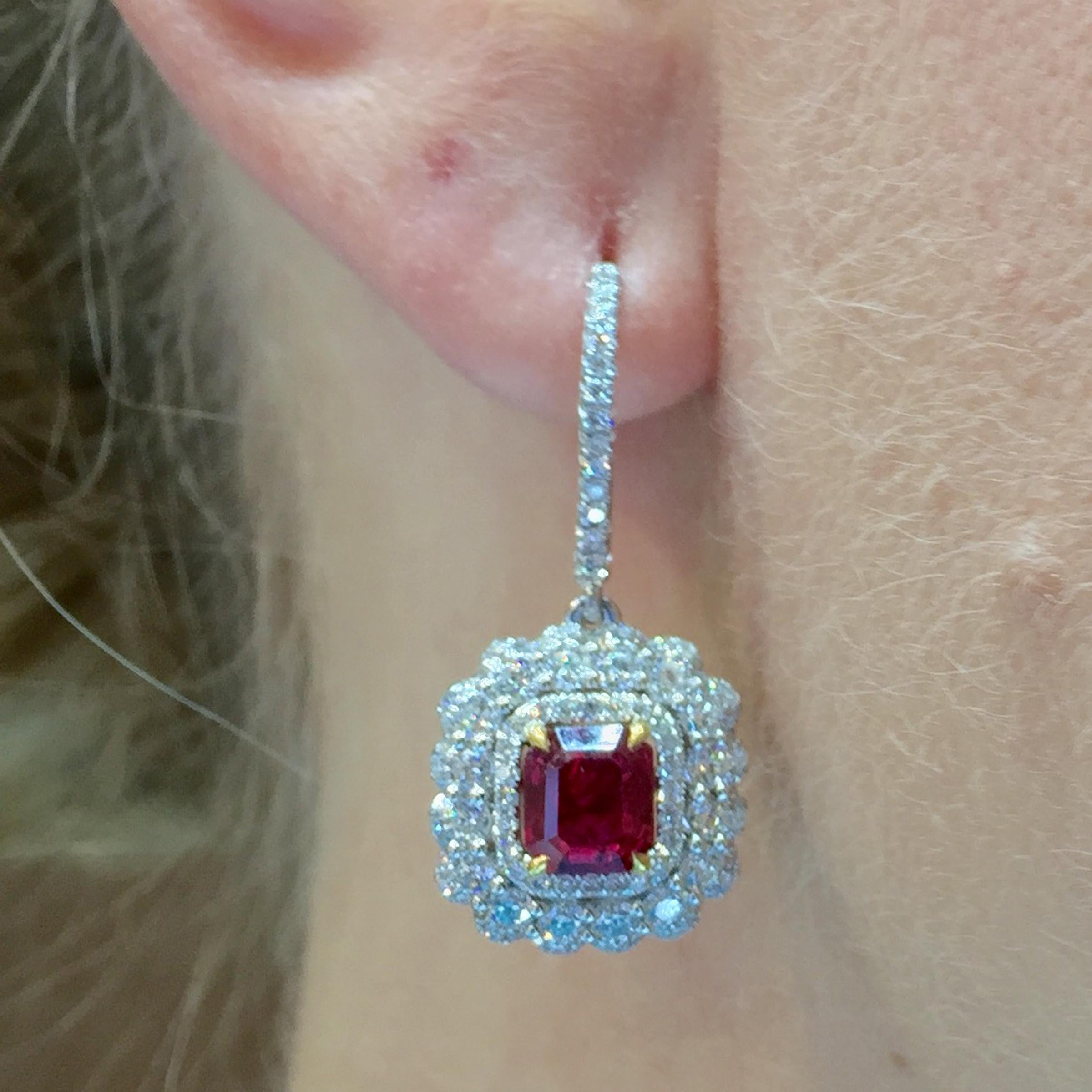 2.54 Carat Emerald Cut Fine Ruby and 2.00 Carat Diamond Drop Halo Earring ref753 For Sale 1