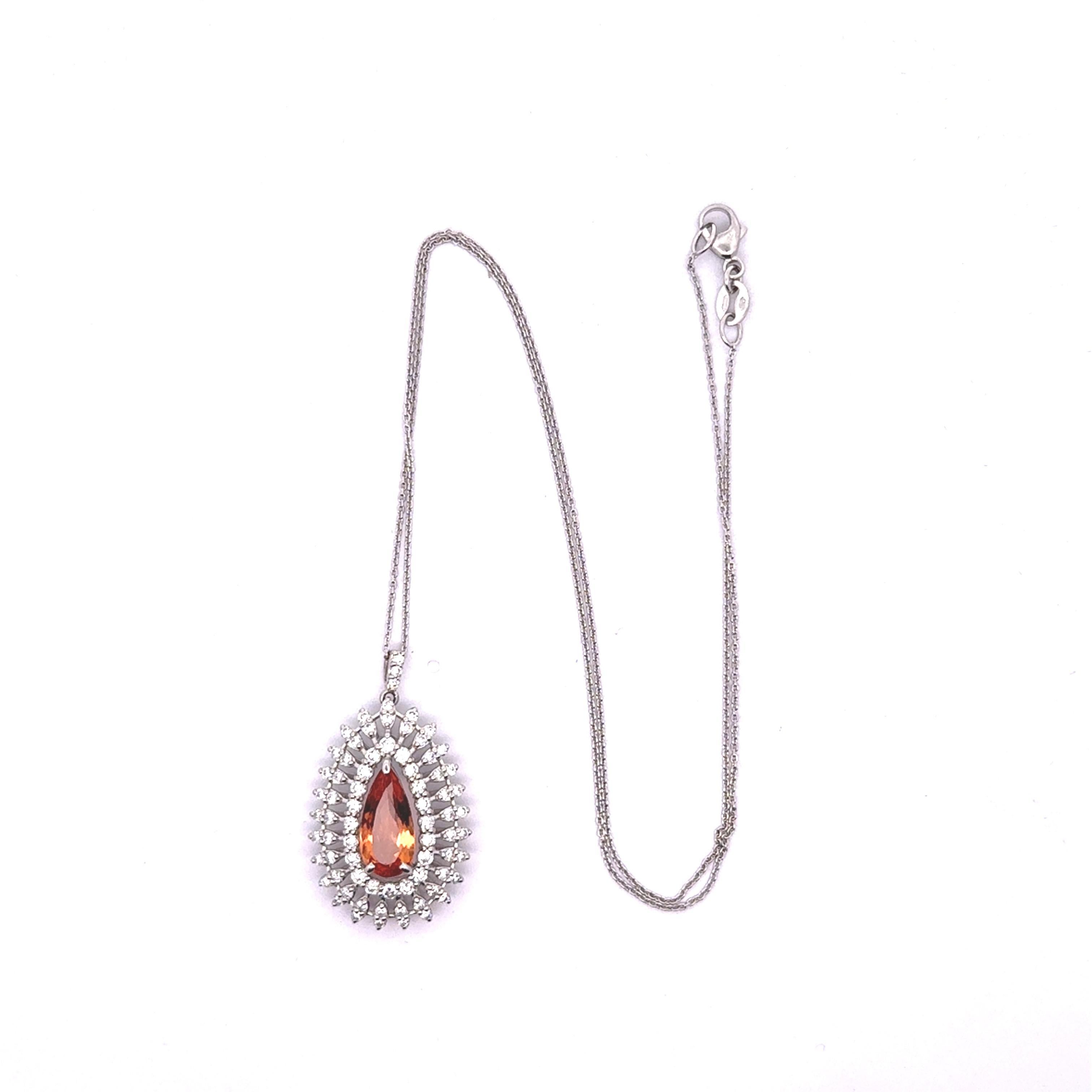 Taglio a goccia Collana con ciondolo a raggiera in platino con diamante e topazio imperiale da 2,54 carati in vendita