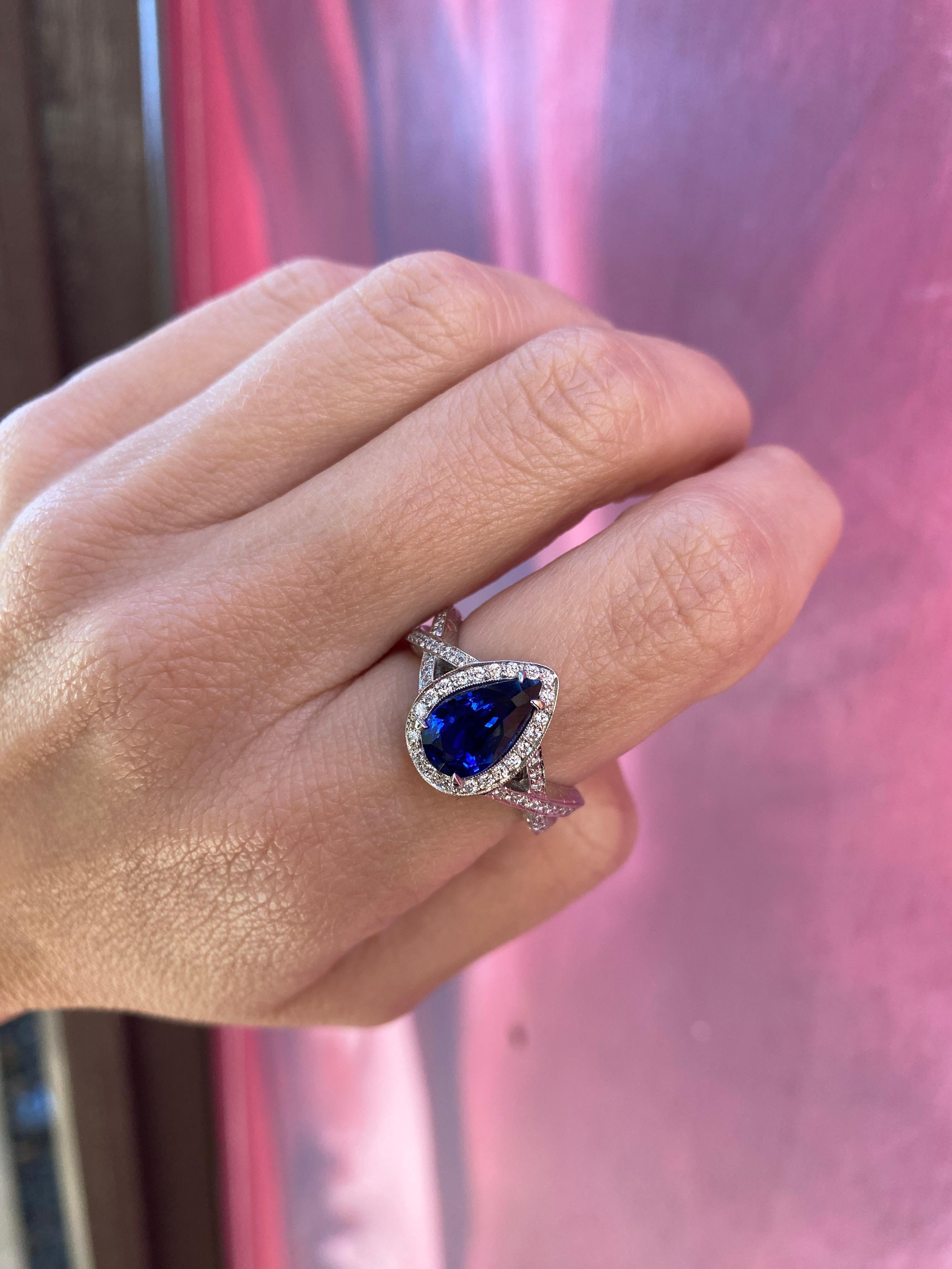2.54 Carat Pear Shaped Natural Blue Sapphire & Diamond Ring For Sale 5