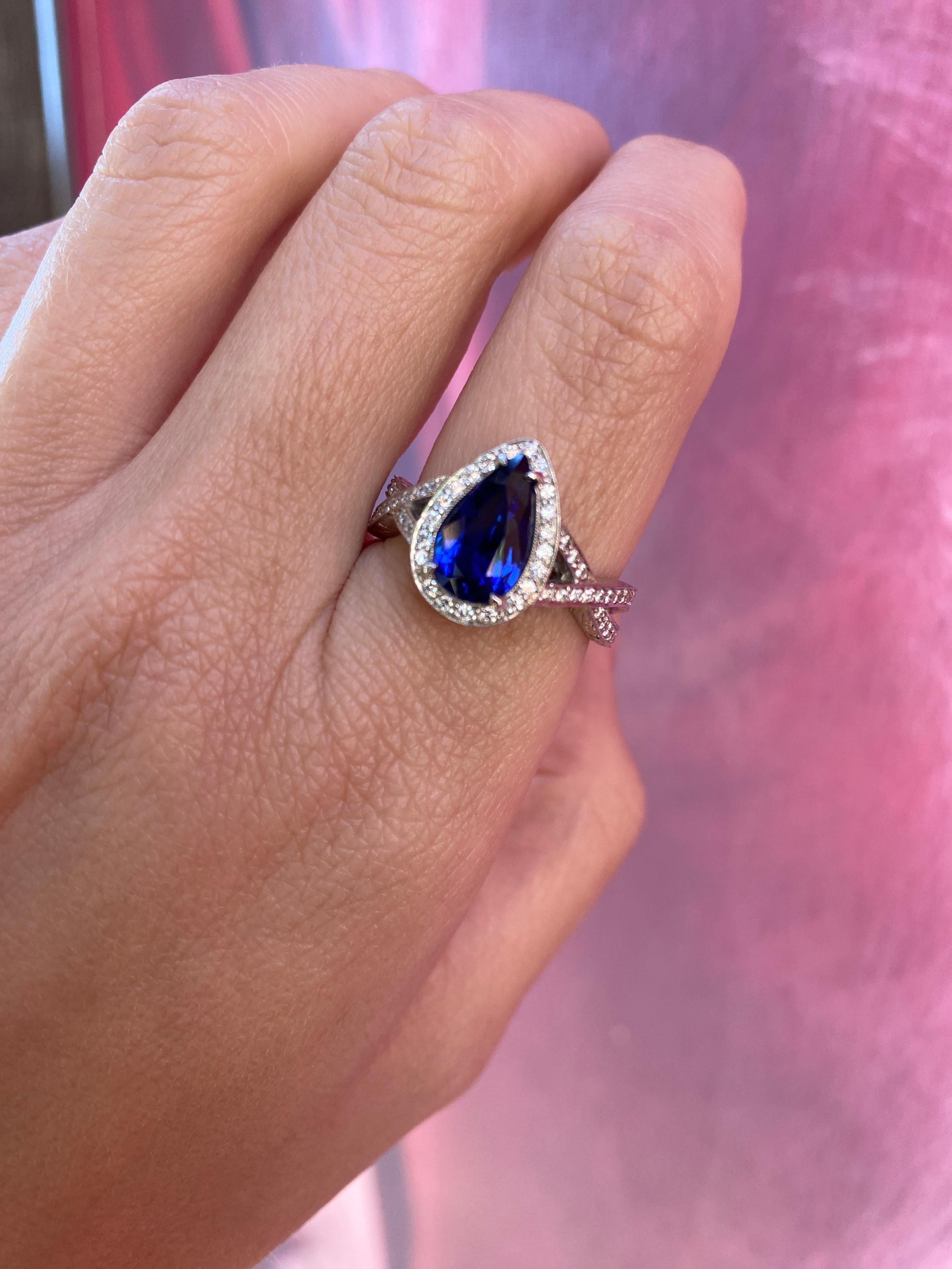 2.54 Carat Pear Shaped Natural Blue Sapphire & Diamond Ring For Sale 8