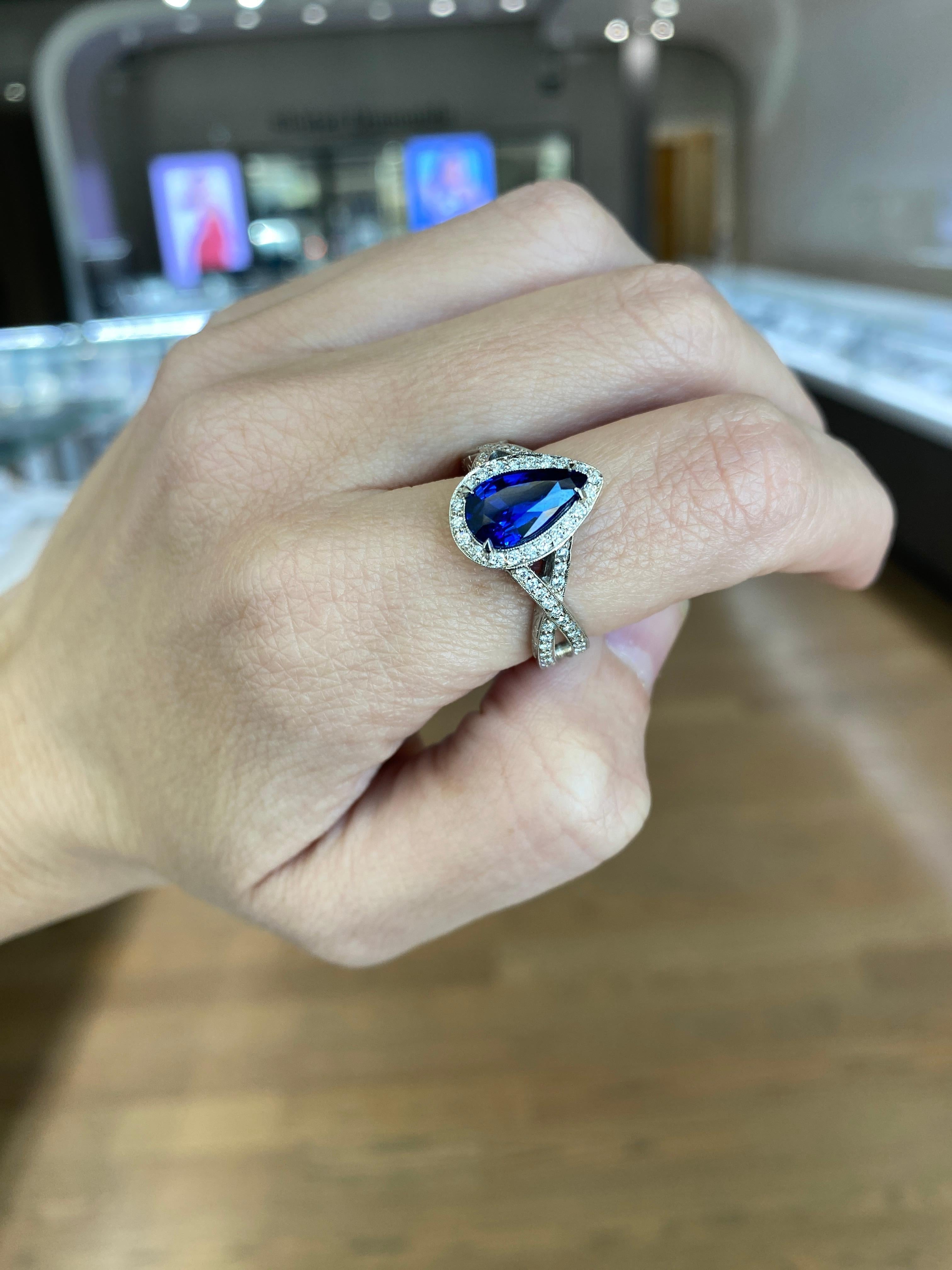 2.54 Carat Pear Shaped Natural Blue Sapphire & Diamond Ring In New Condition For Sale In Houston, TX