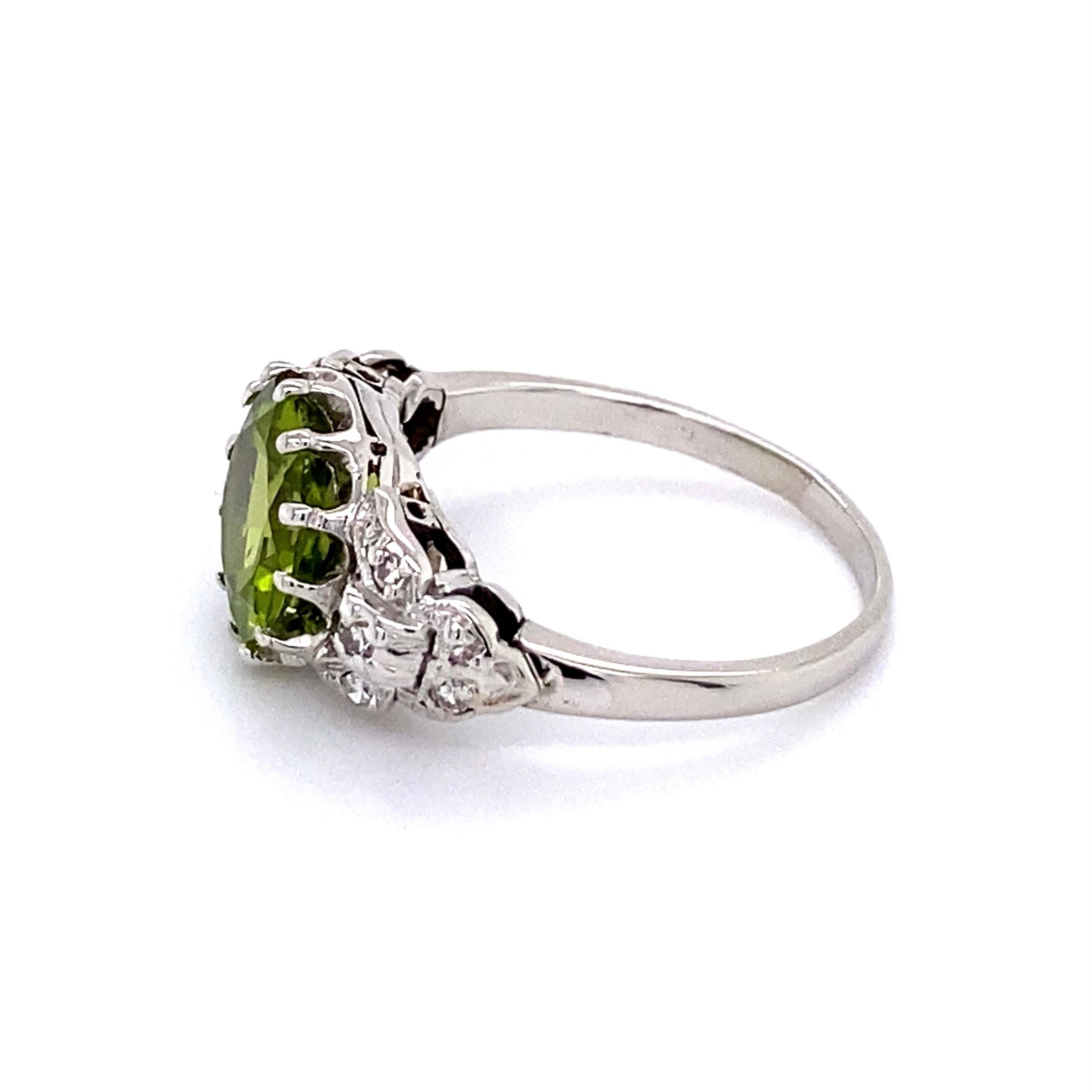 Round Cut 2.54 Carat Peridot and Diamond Art Deco Revival Solitaire Platinum Ring For Sale